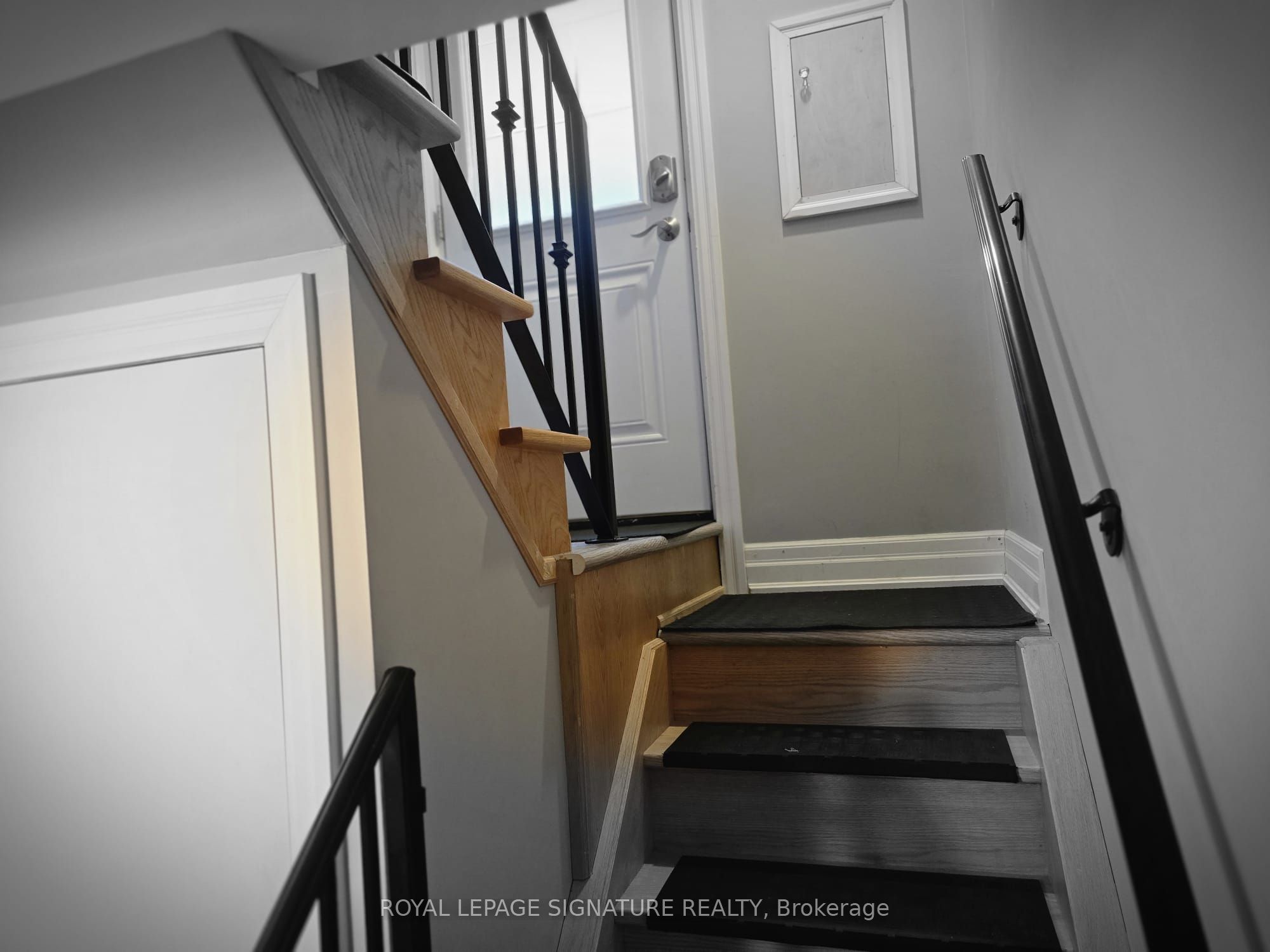 141 Phillip Avenue Lower, Toronto, ON M1N 3R6 photo 4