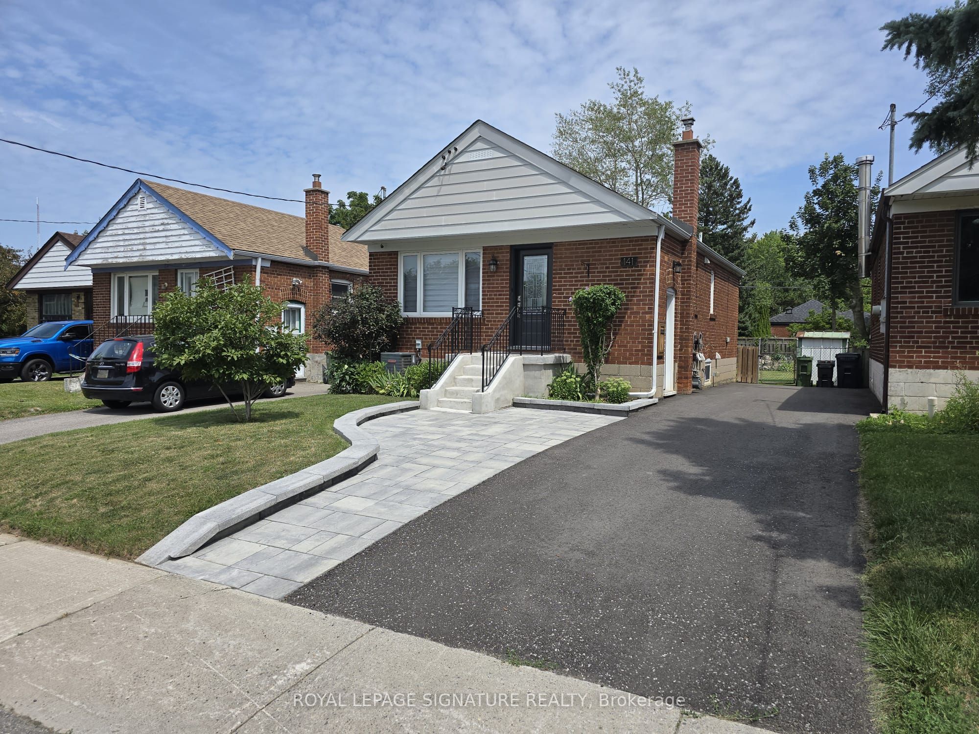 141 Phillip Avenue Upper, Toronto, ON M1N 3R6