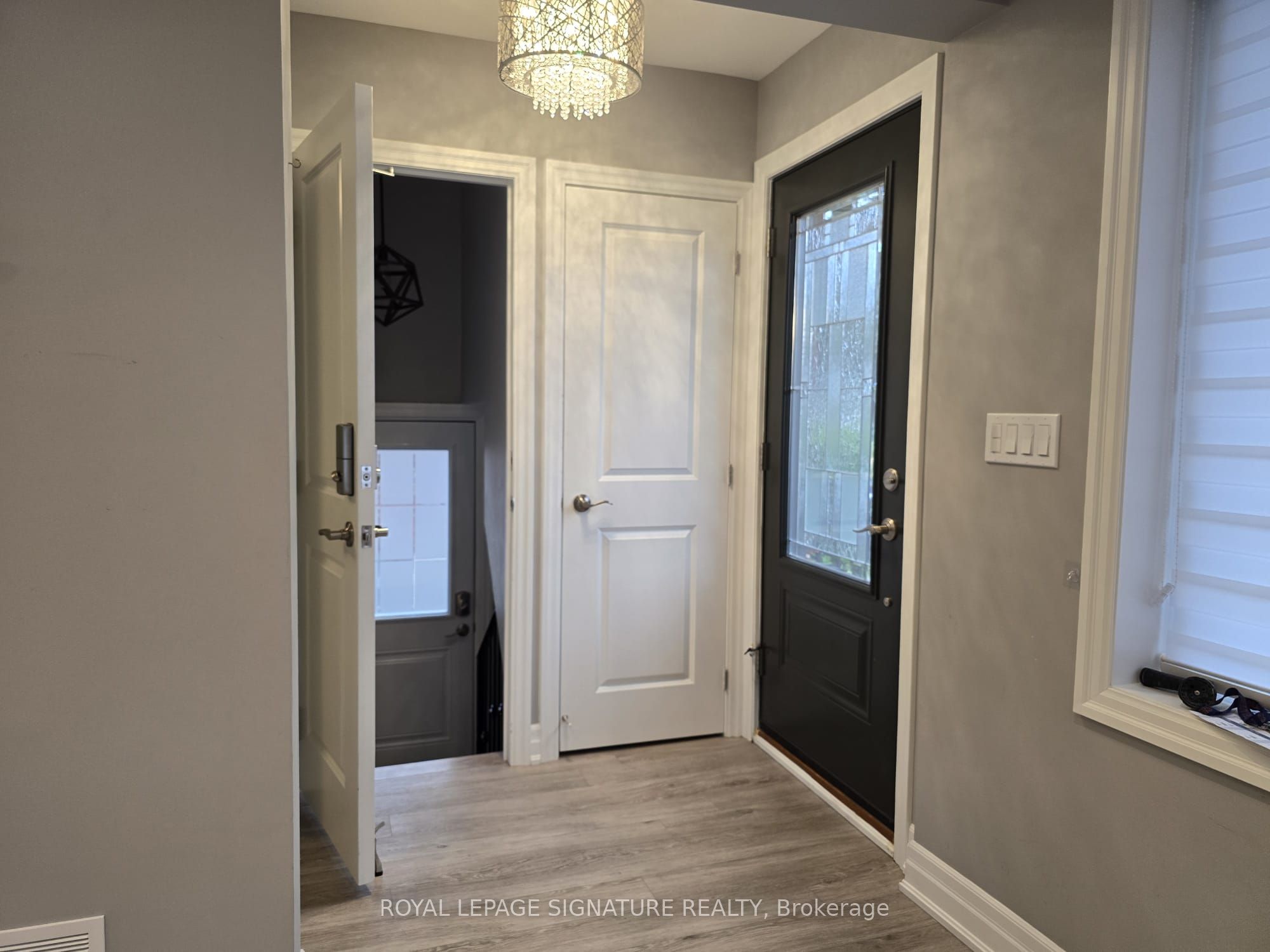 141 Phillip Avenue Upper, Toronto, ON M1N 3R6 photo 2