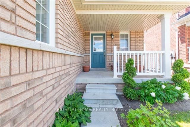 780 Ormond Drive, Oshawa, ON L1K 3B6 photo 2