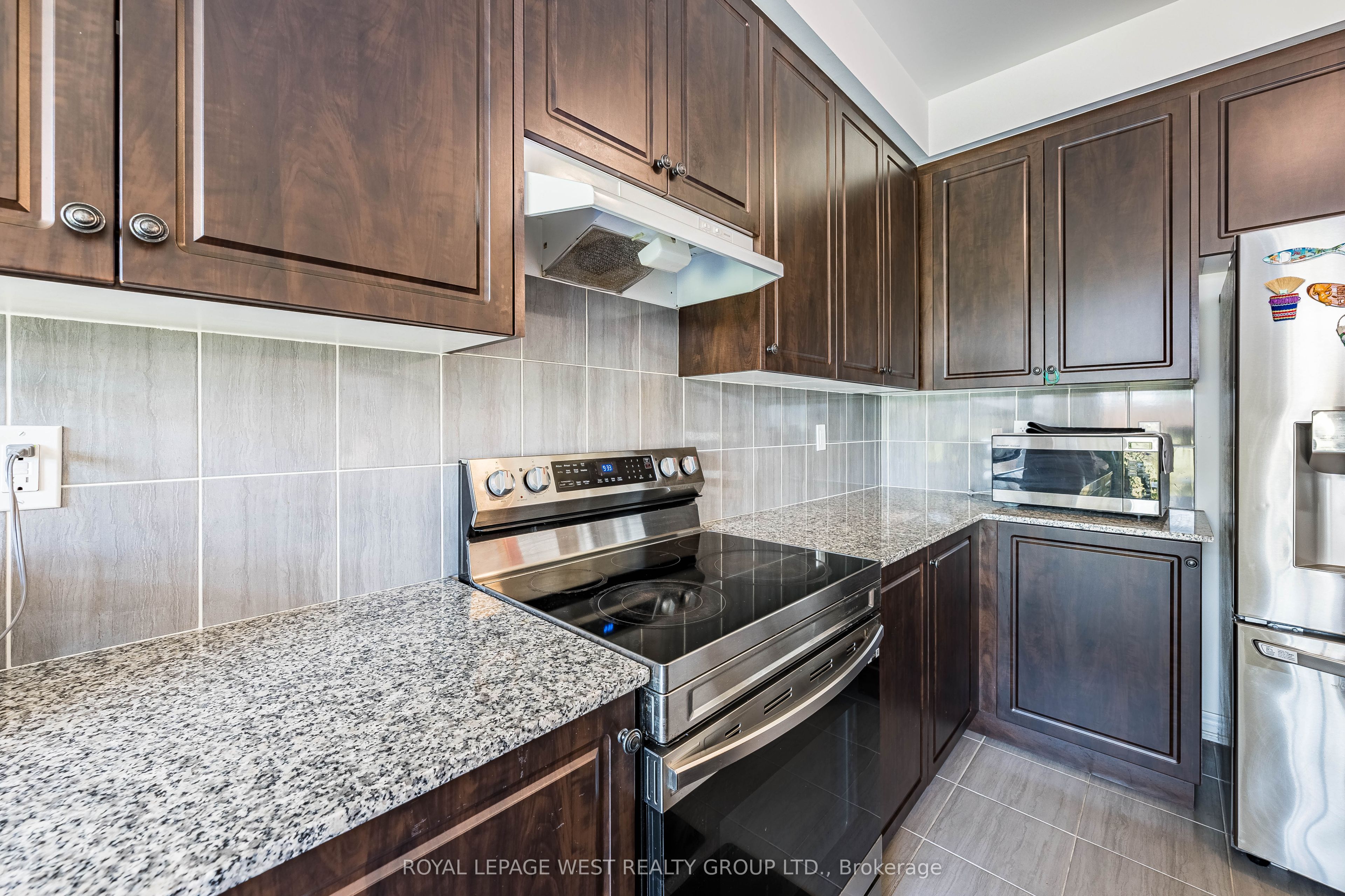 1278 Aquarius Trail, Pickering, ON L1X 0L9 photo 3
