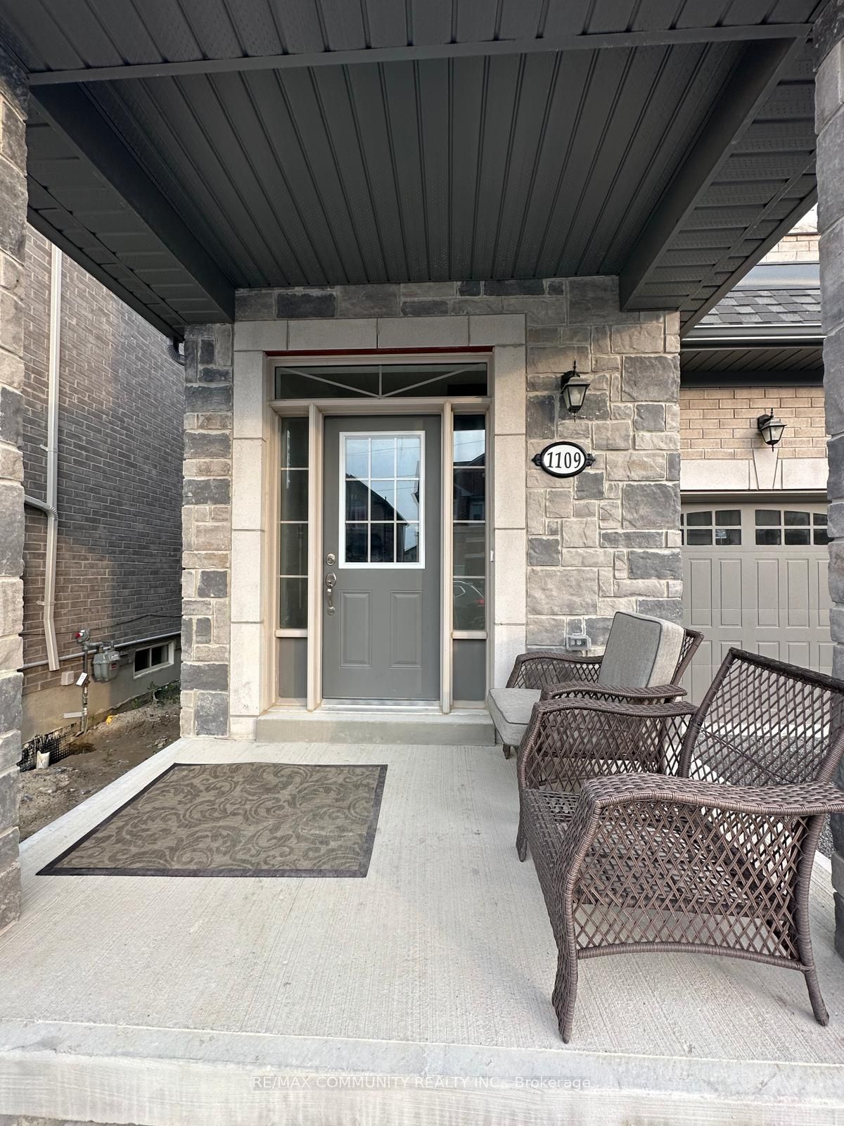 1109 Skyridge Boulevard, Pickering, ON L1X 2R2