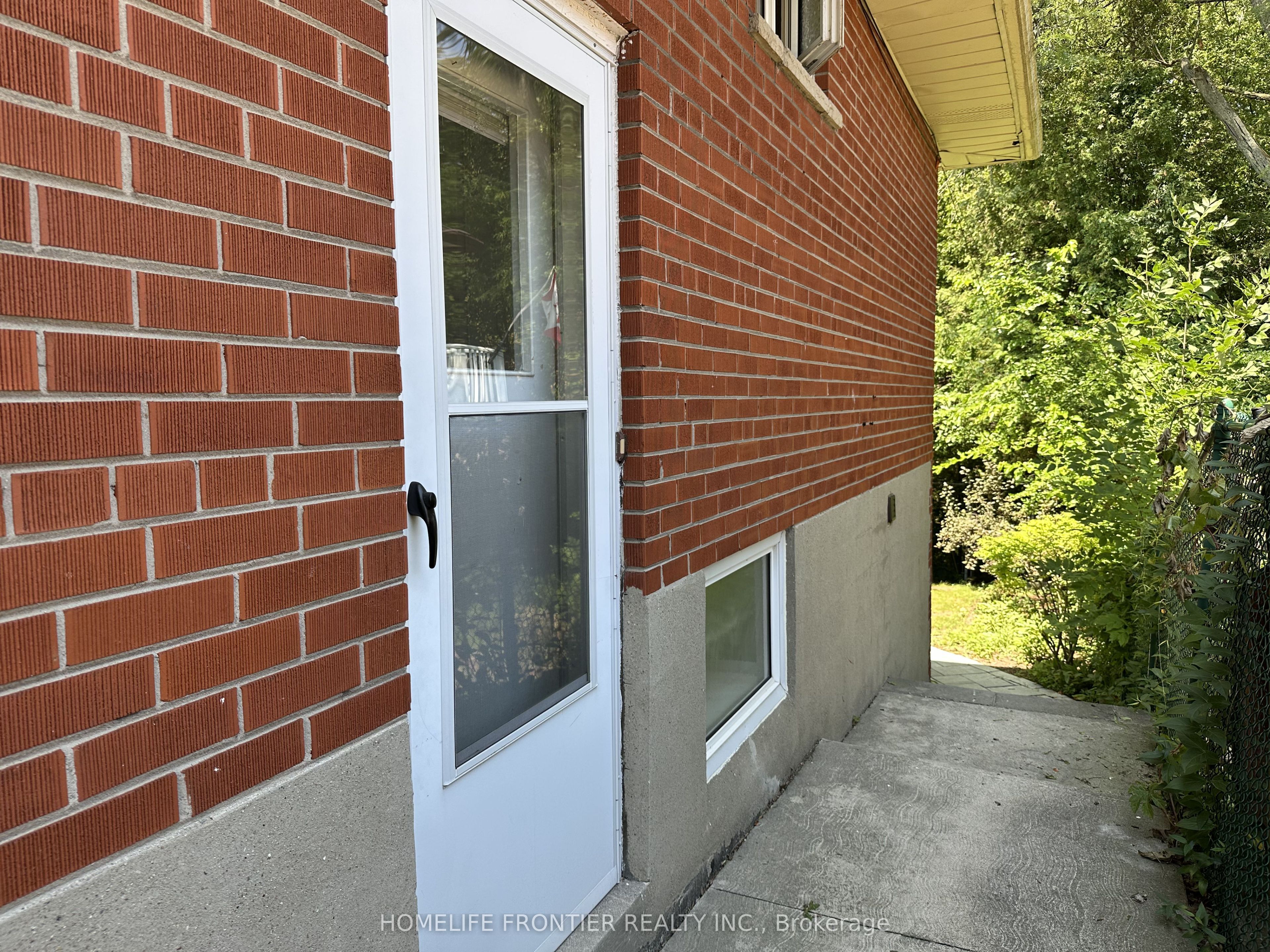 11 Alpaca Drive A, Toronto, ON M1J 2Z8 photo 2