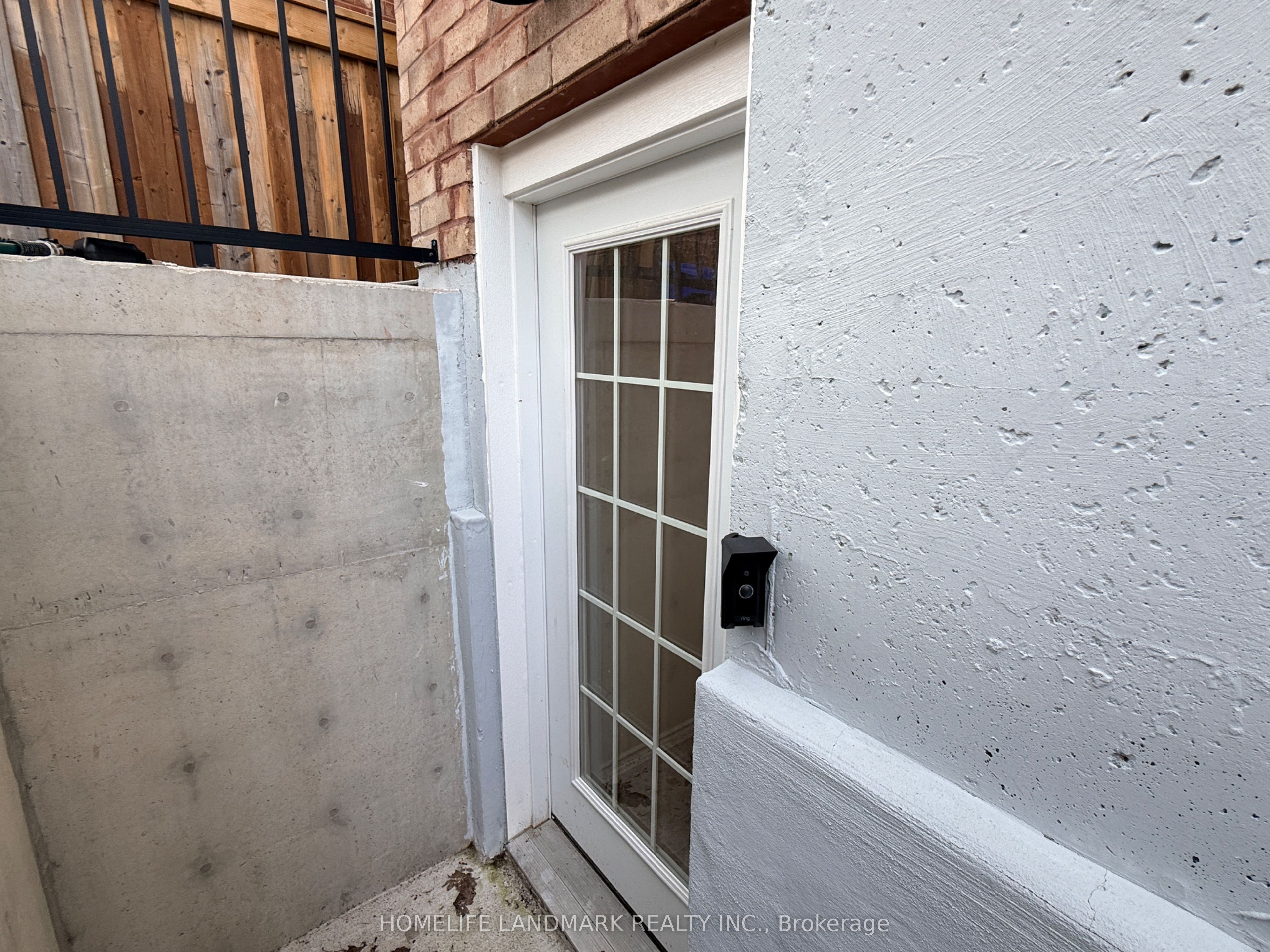 2313 Secreto Drive, Oshawa, ON L1H 7K4 photo 3