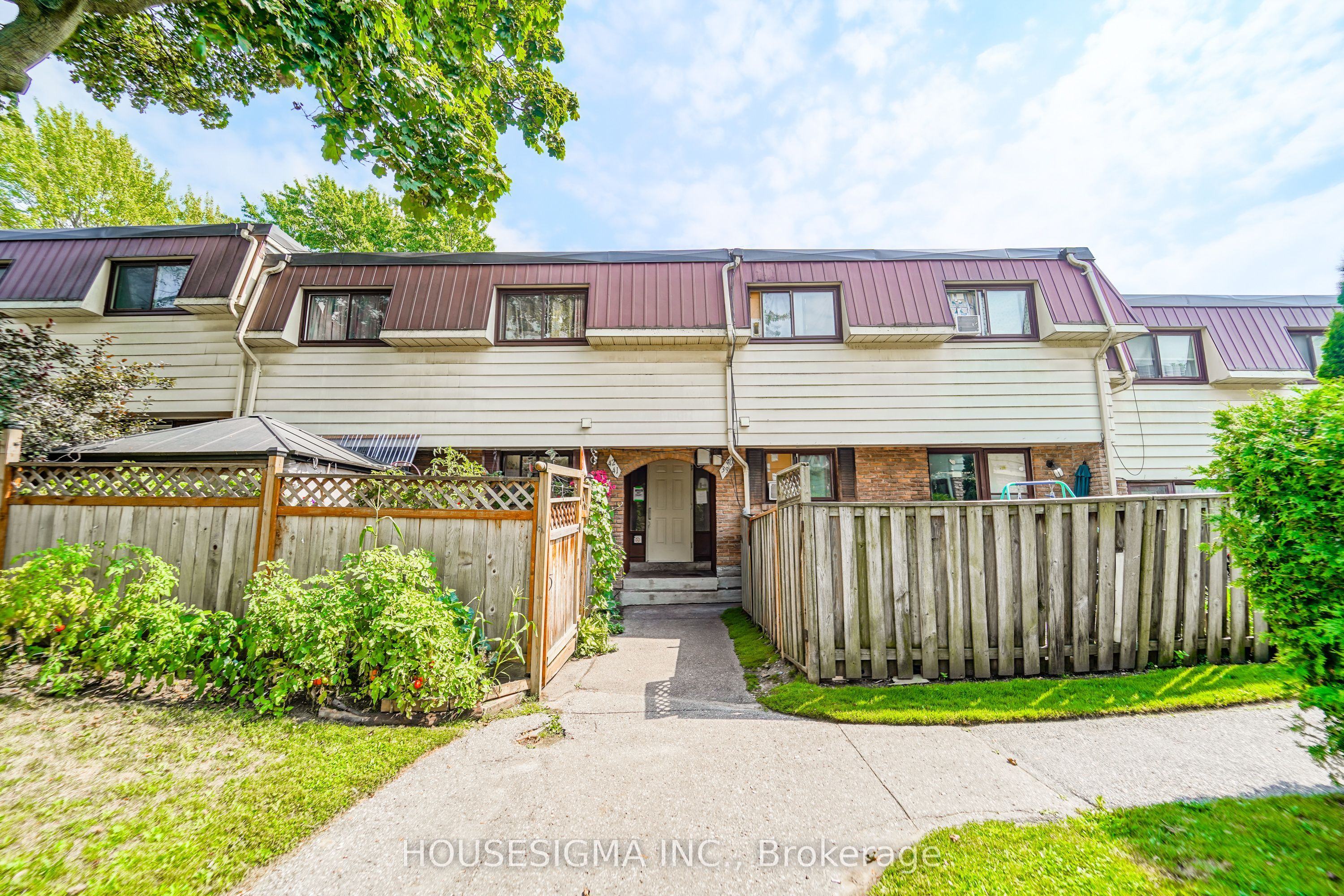 506 Normandy Street 40, Oshawa, ON L1H 7N8 photo 2