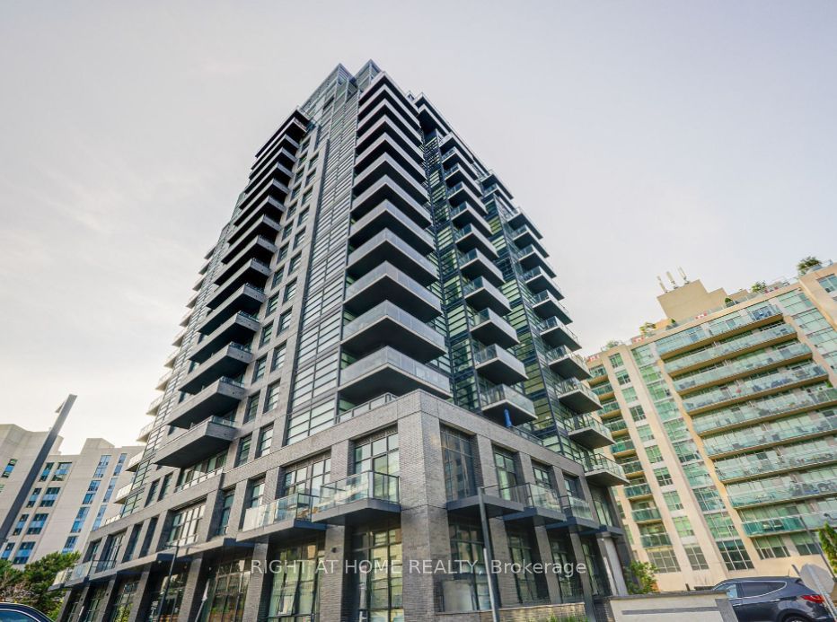 1606 Charles Street 306 A, Whitby, ON L1N 0P1