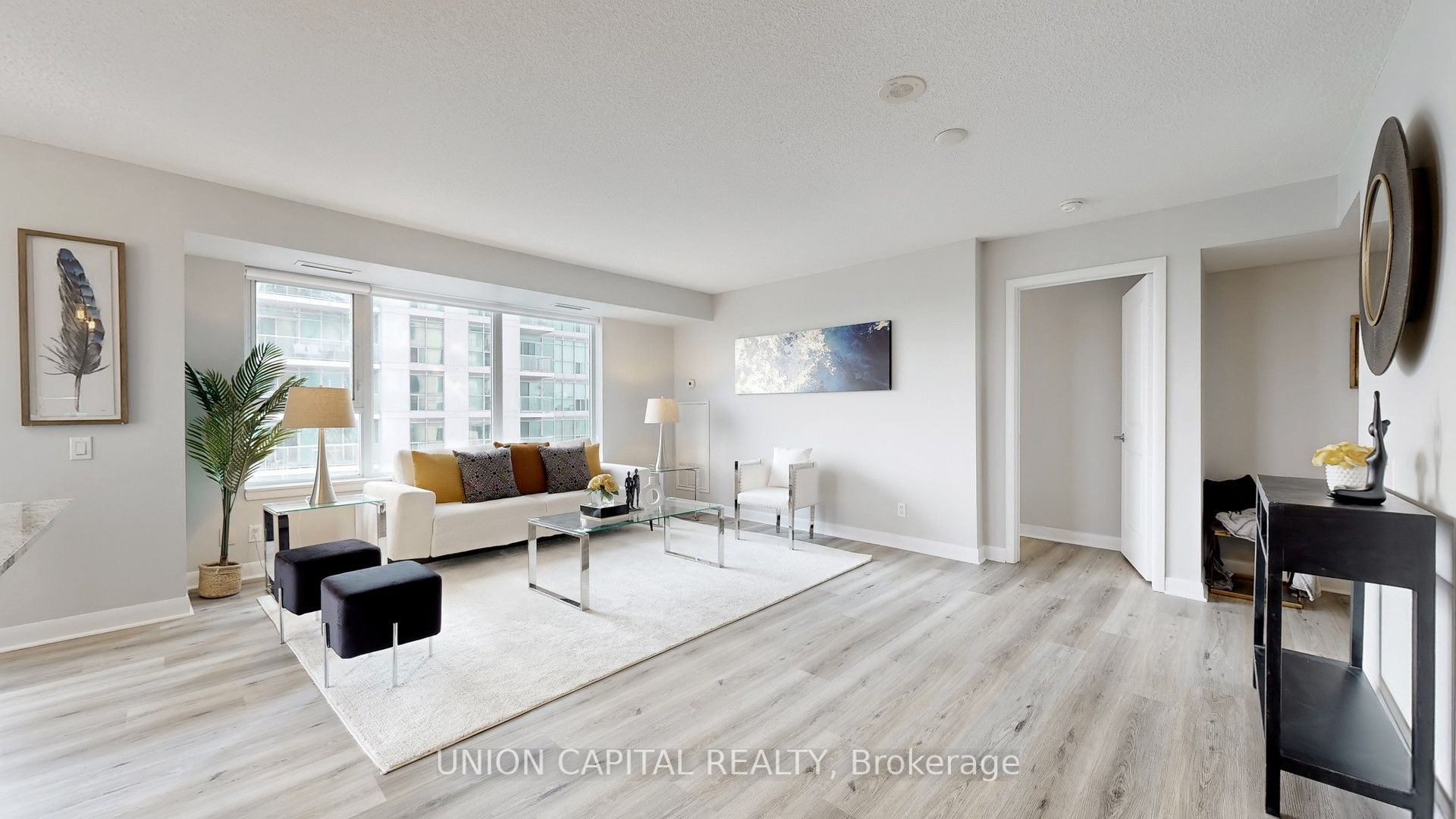 25 Town Centre Court 1608, Toronto, ON M1P 0B4 photo 3