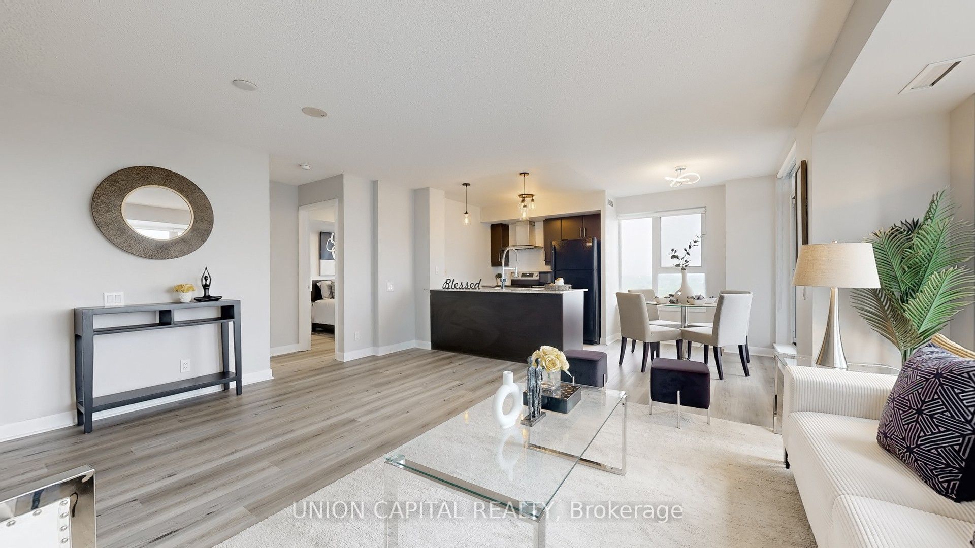 25 Town Centre Court 1608, Toronto, ON M1P 0B4 photo 4