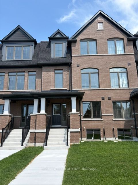 30 Wakely Crescent, Clarington, ON L1E 2X6
