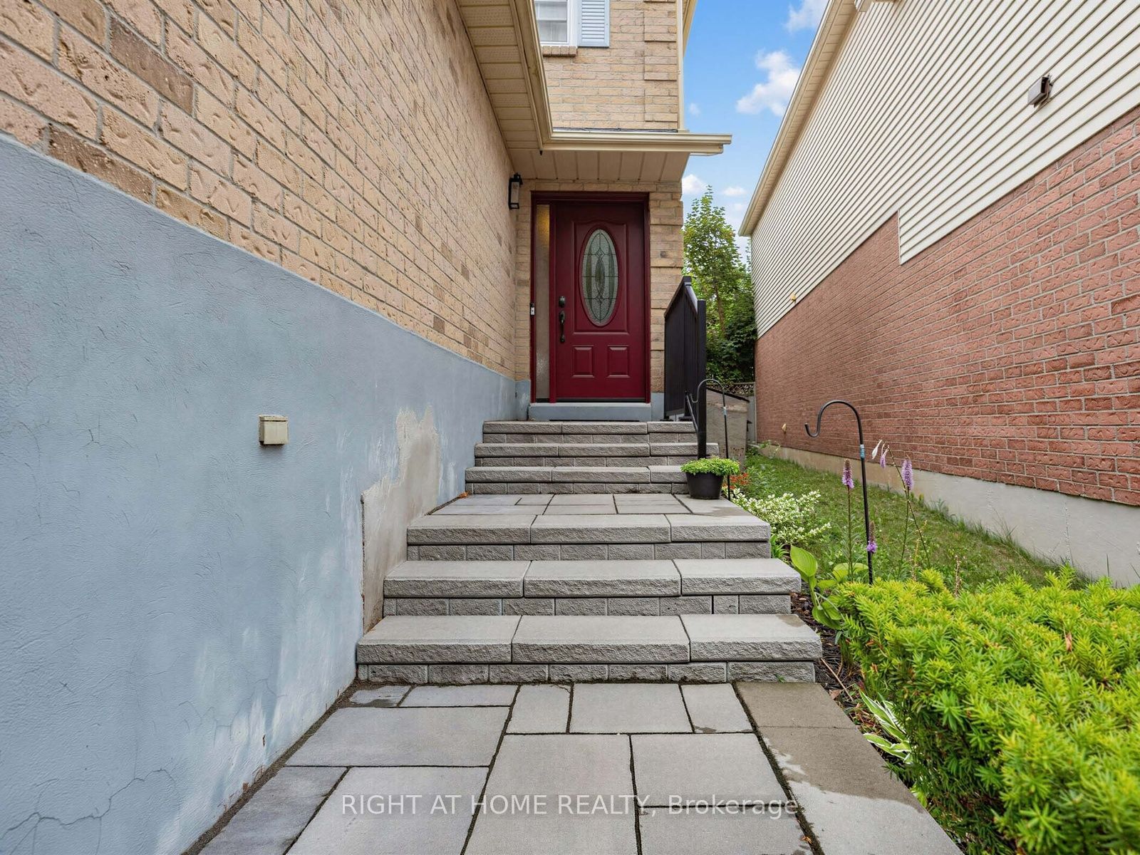 1663 Tawnberry Street, Pickering, ON L1X 2C4 photo 5