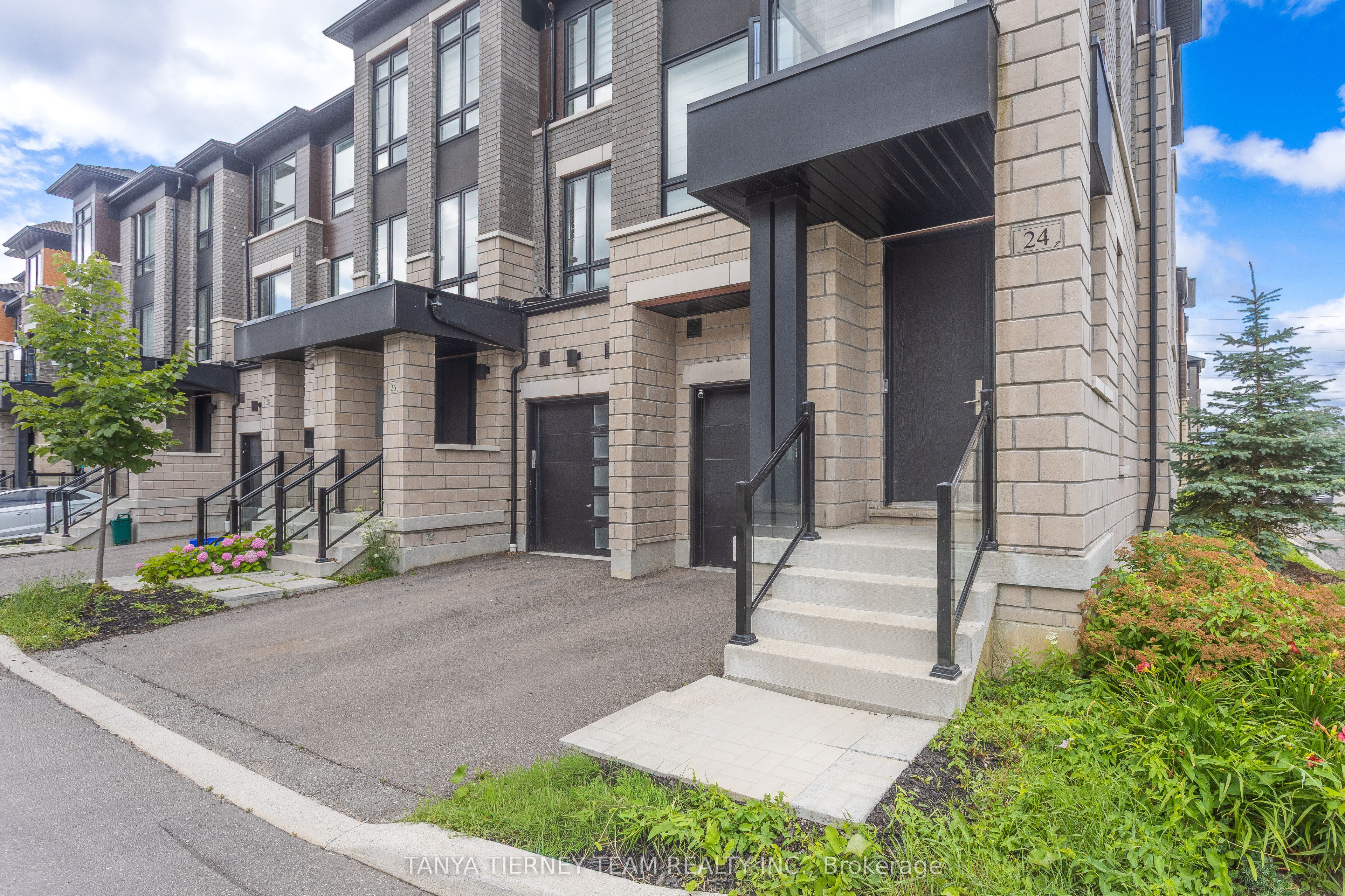 24 Lake Trail Way, Whitby, ON L1M 0M3 photo 5
