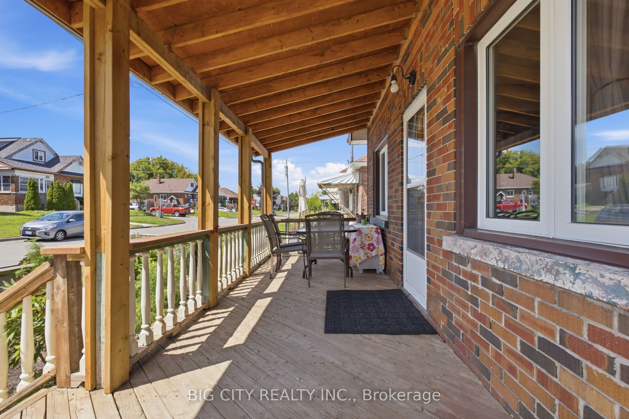 261 Clarke Street, Oshawa, ON L1H 5G4 photo 4
