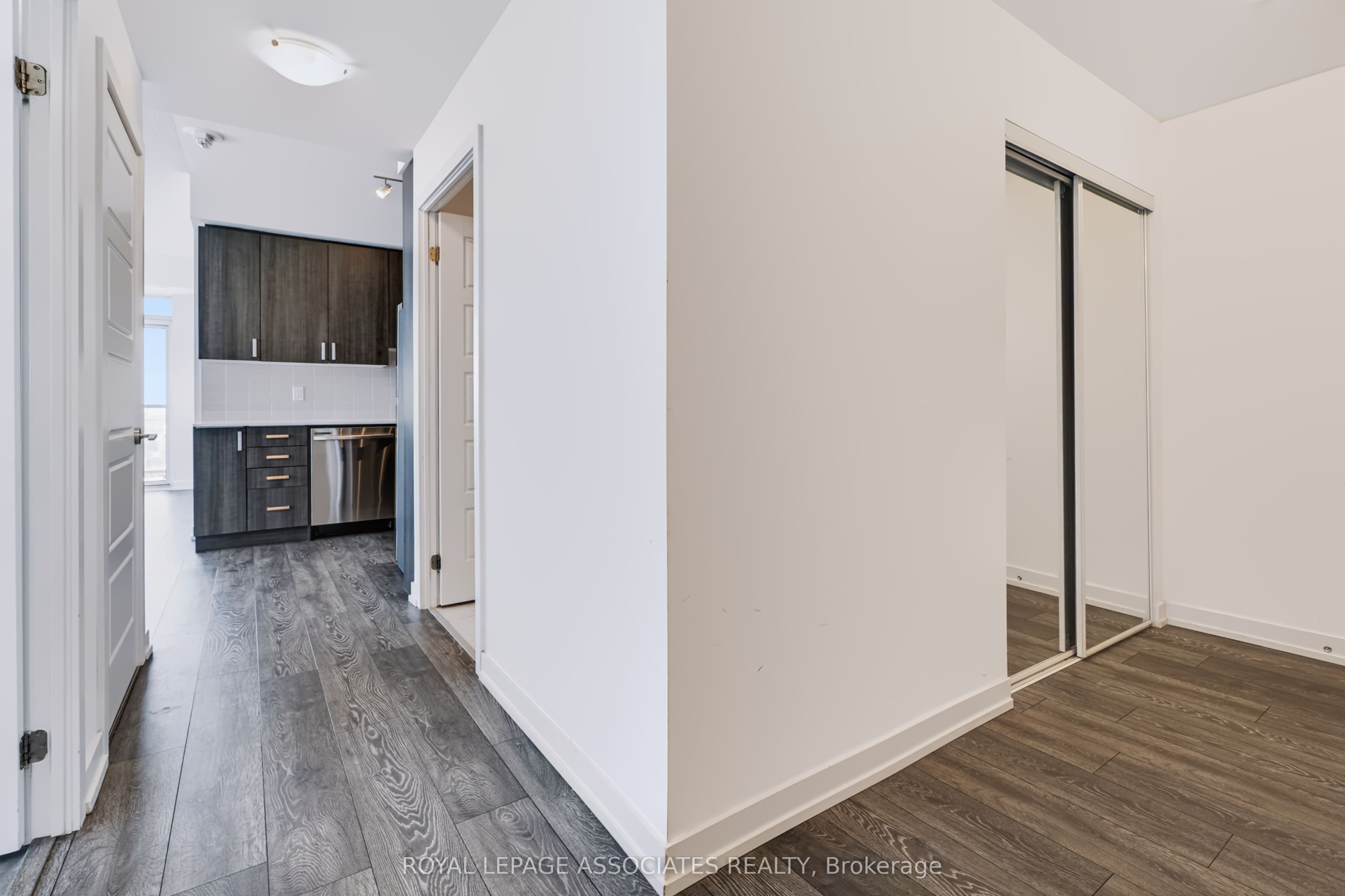 1455 Celebration Drive 2302, Pickering, ON L1W 1L8 photo 3