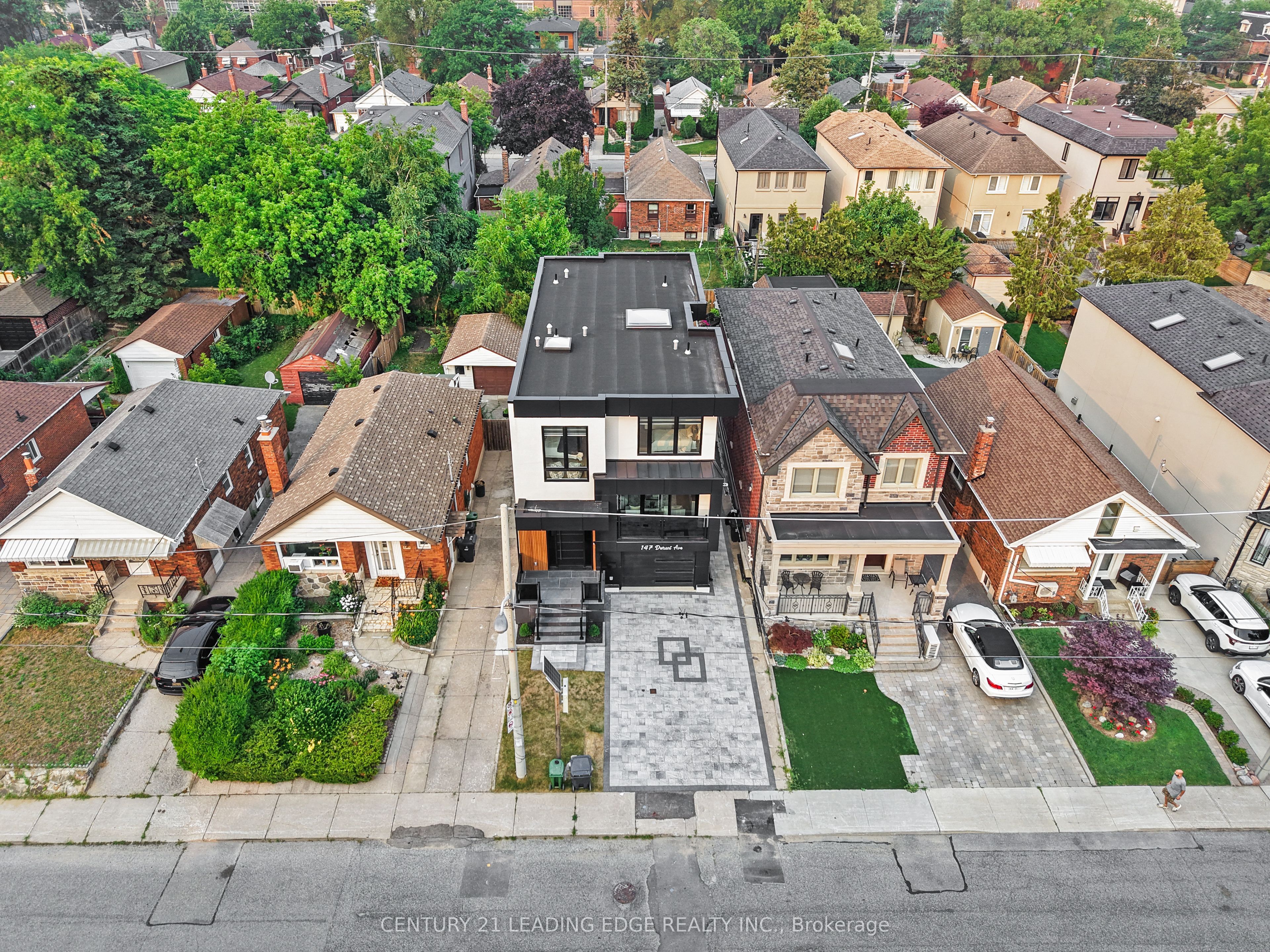 147 Durant Avenue, Toronto, ON M4J 4W4