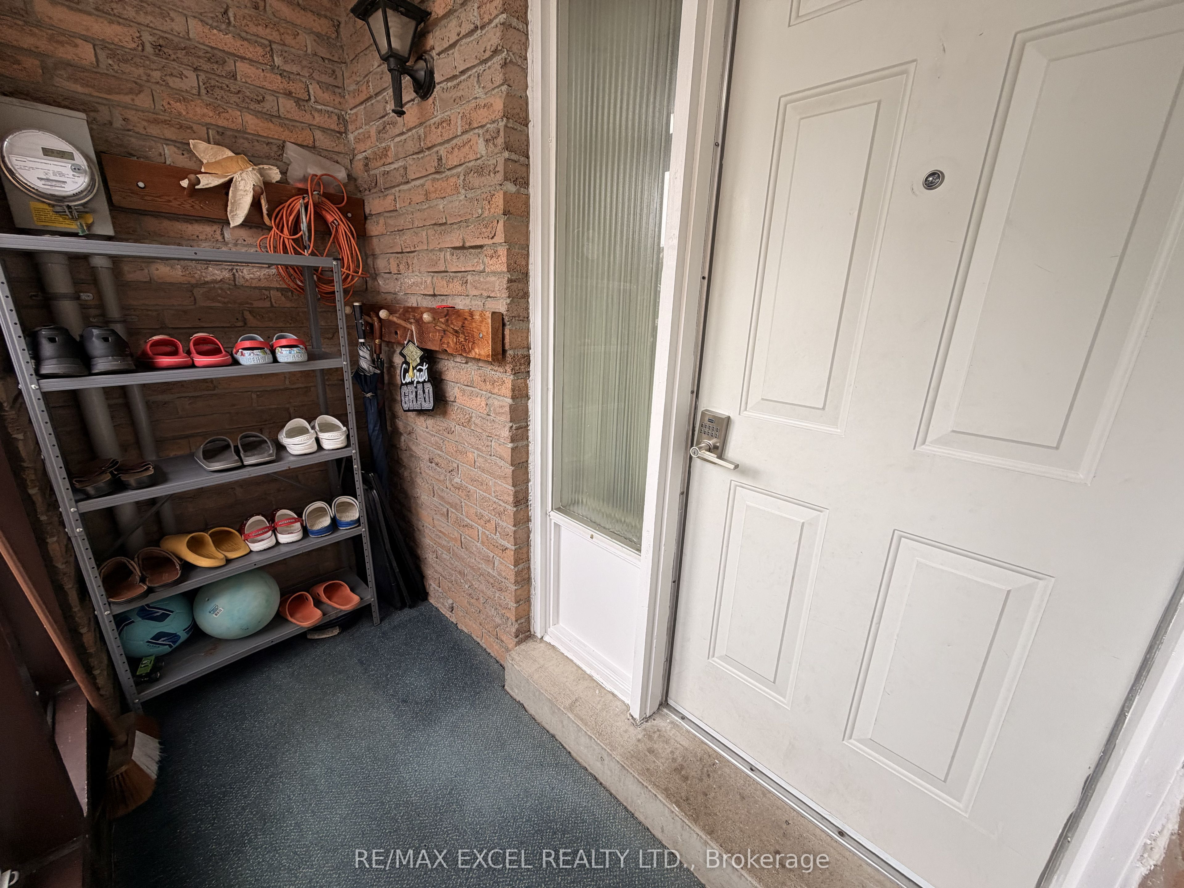 50 Shootfield Crescent, Toronto, ON M1S 4E2 photo 3
