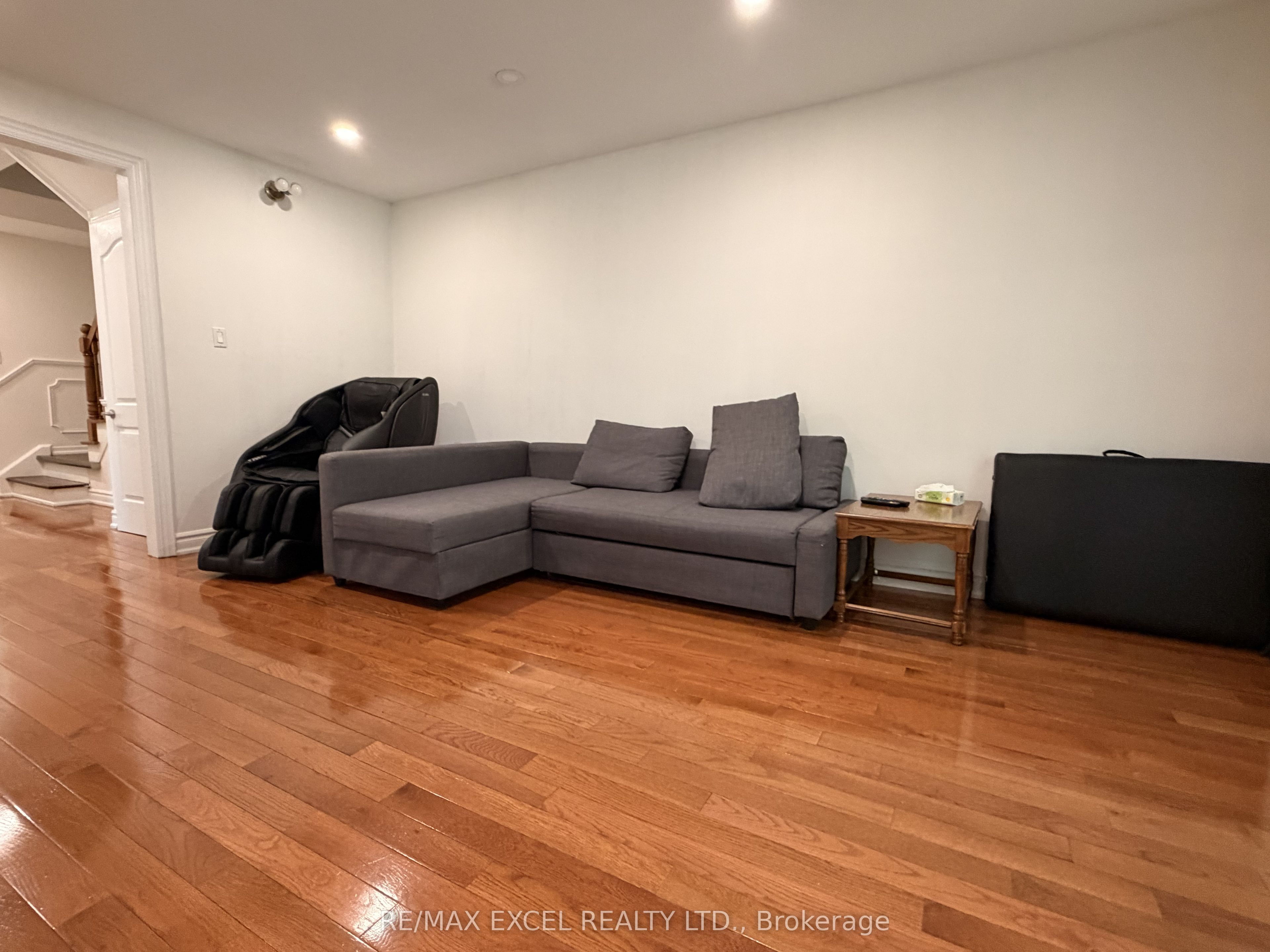 50 Shootfield Crescent, Toronto, ON M1S 4E2 photo 5