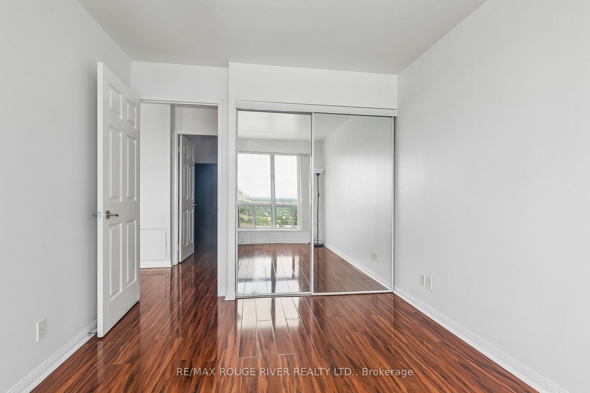 1 Lee Centre Drive 2301, Toronto, ON M1H 3J2 photo 4