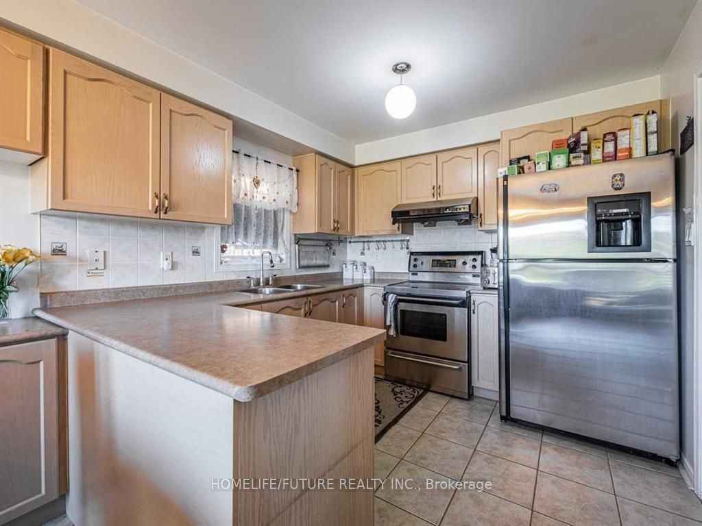 92 Knotwood Crescent Main & 2nd, Toronto, ON M1X 1Y8 photo 2