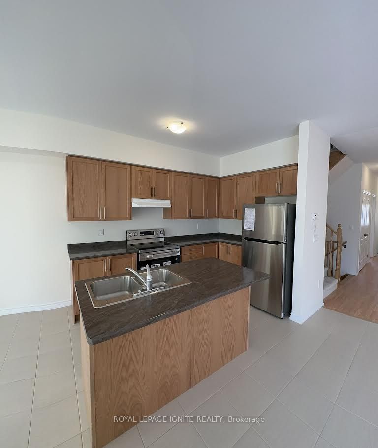 25 Jack Potts Way, Clarington, ON L1E 0E8 photo 2