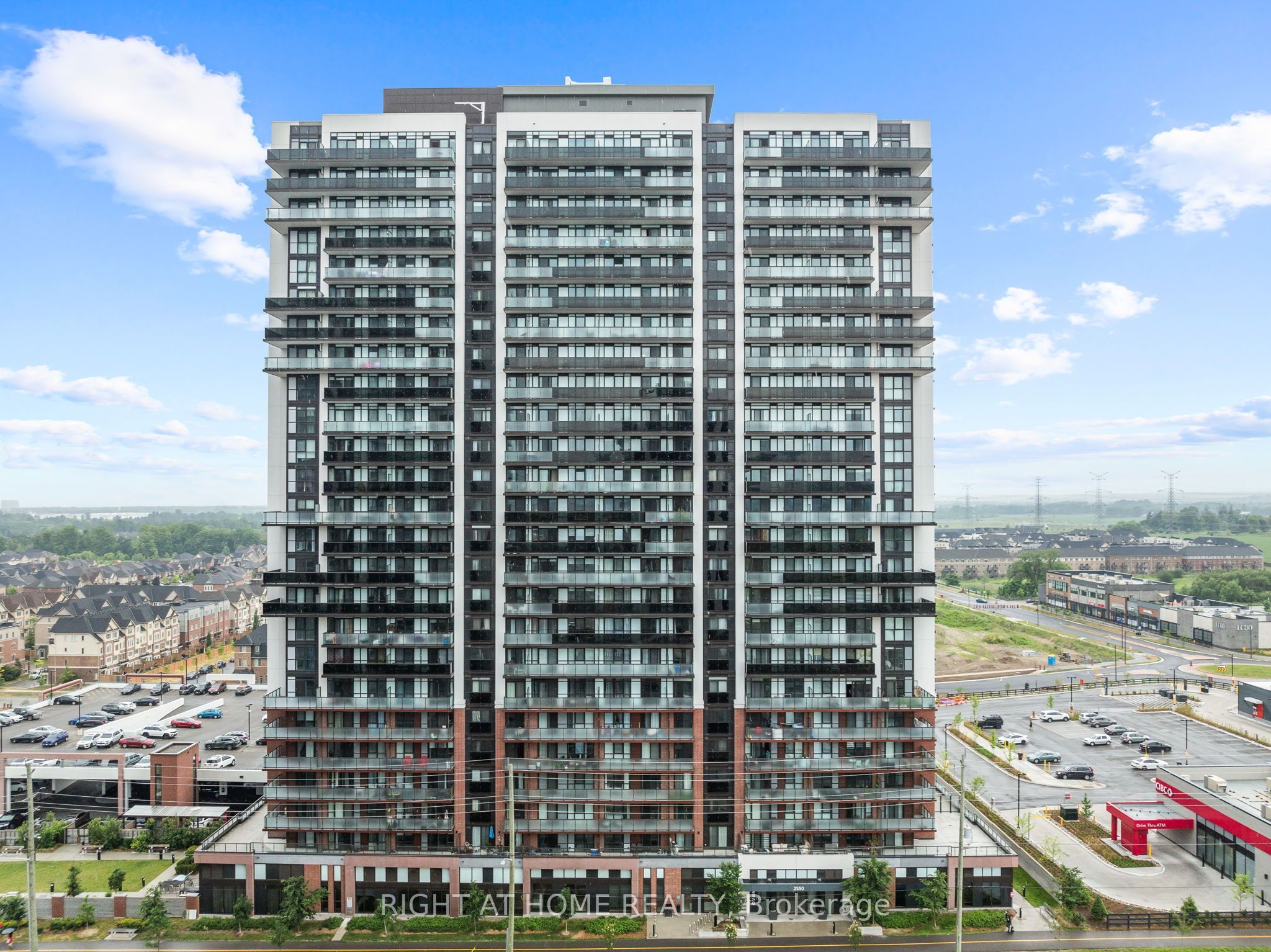2550 Simcoe Street N 1204, Oshawa, ON L1L 0R5