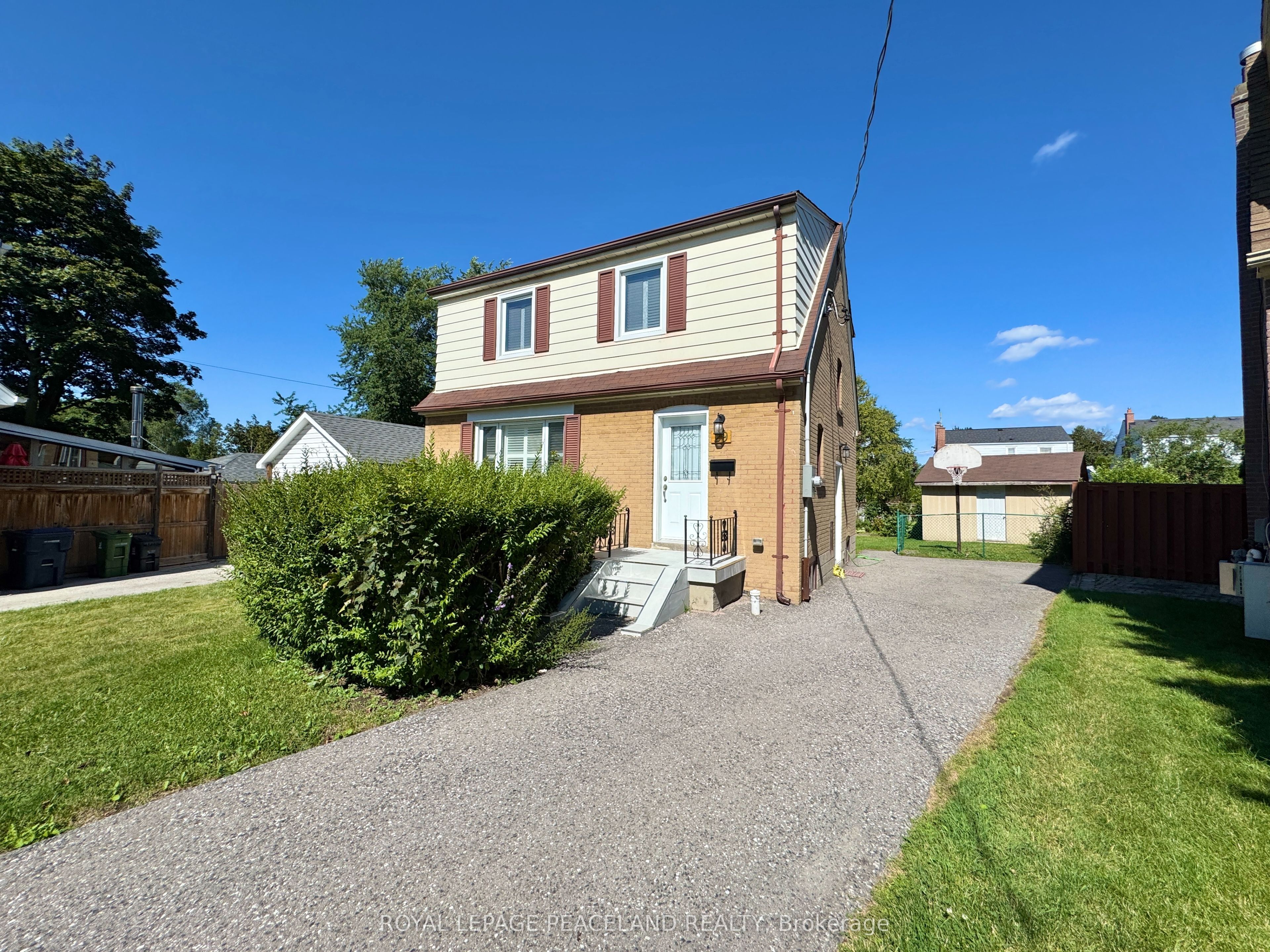 29 Rosita Crescent, Toronto, ON M1L 1X7