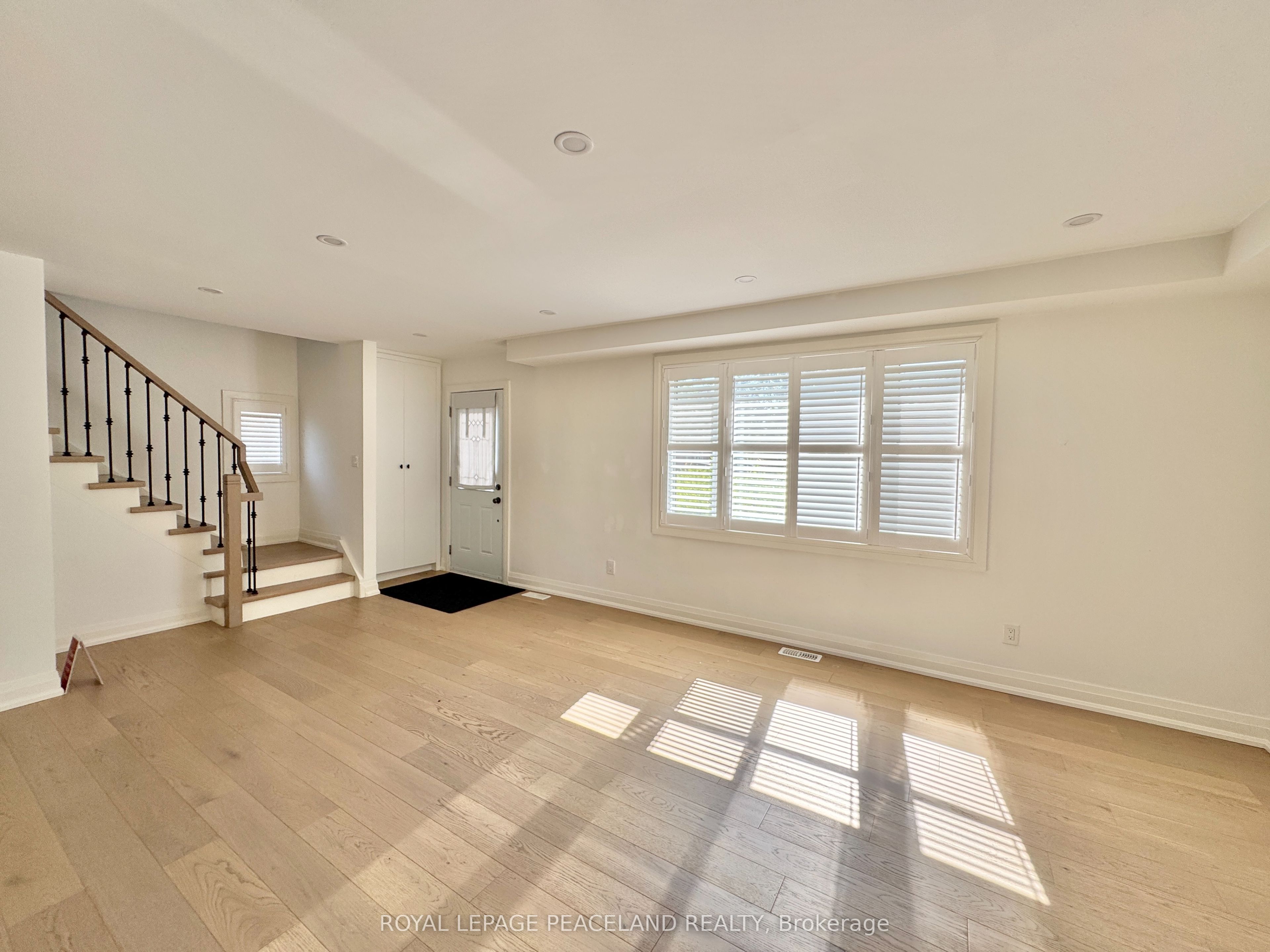 29 Rosita Crescent, Toronto, ON M1L 1X7 photo 3