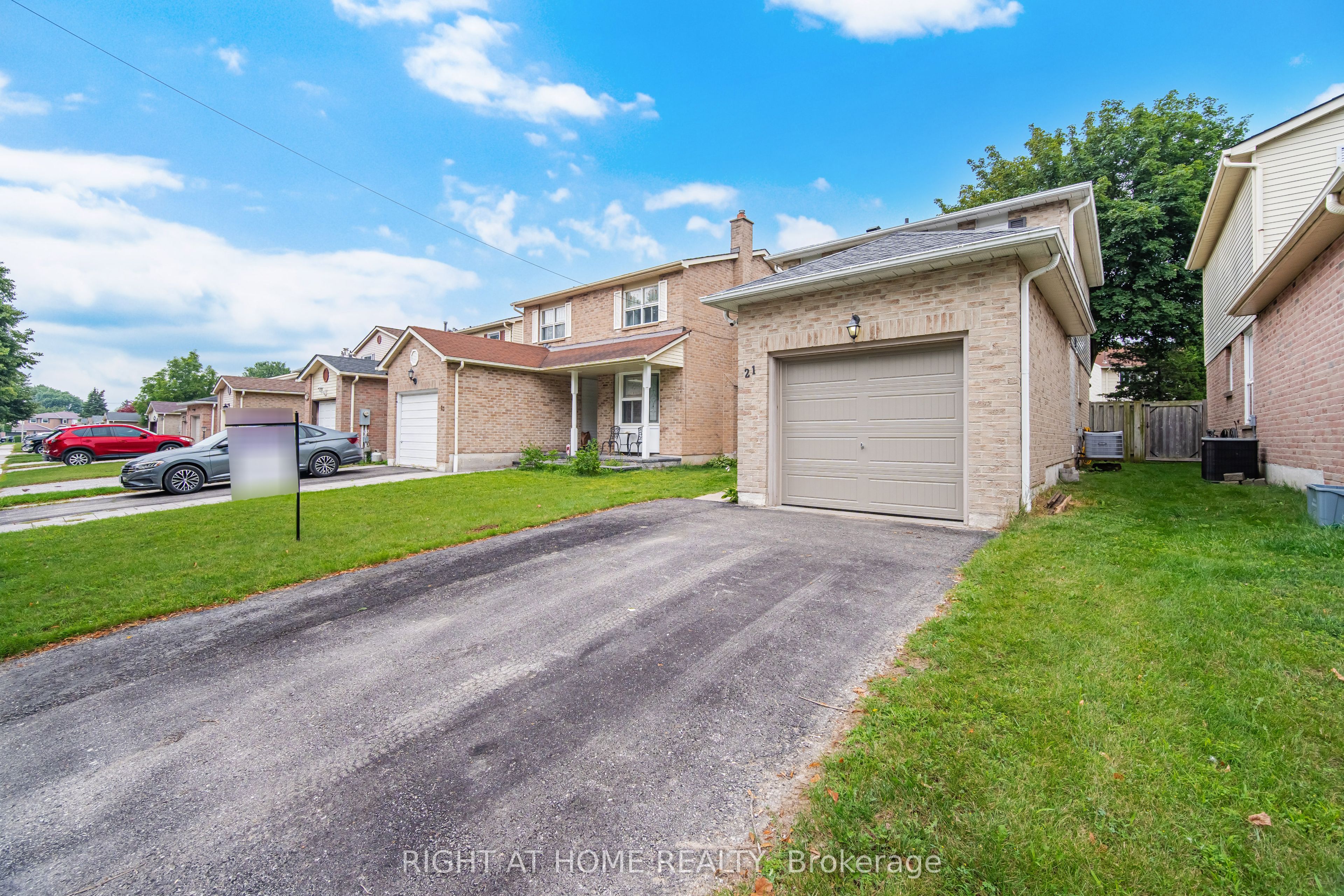 21 Dobson Drive, Ajax, ON L1S 5C2 photo 2