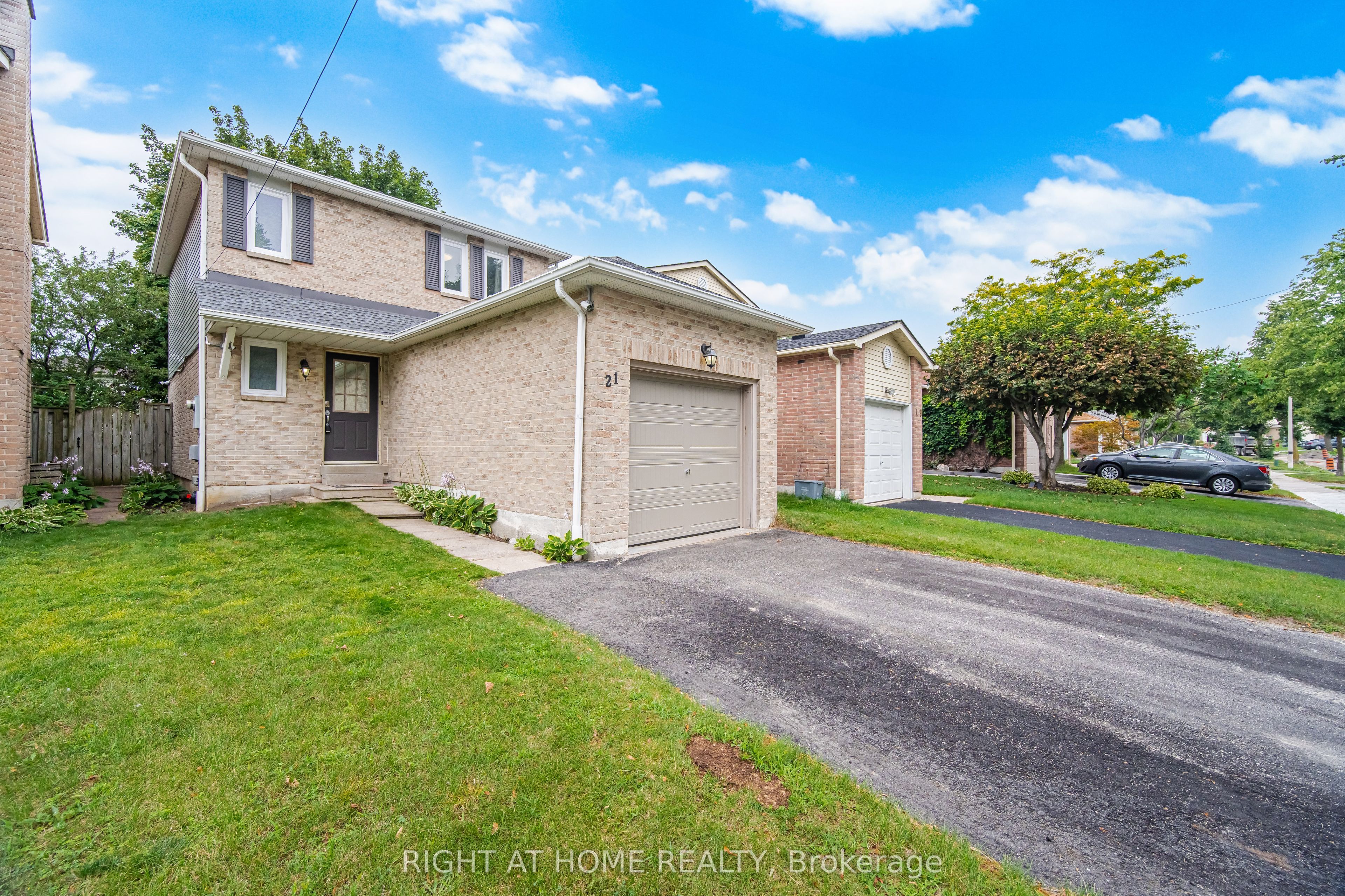 21 Dobson Drive, Ajax, ON L1S 5C2 photo 3