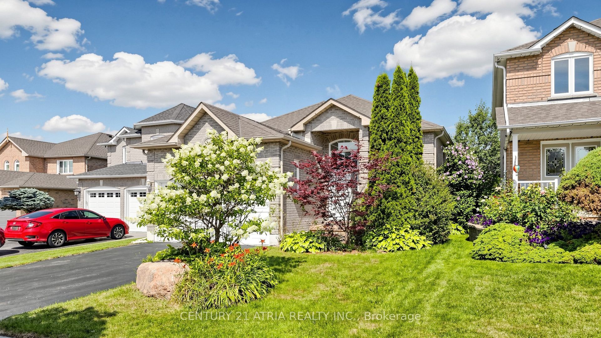 102 Huntington Crescent, Clarington, ON L1E 3C5 photo 2