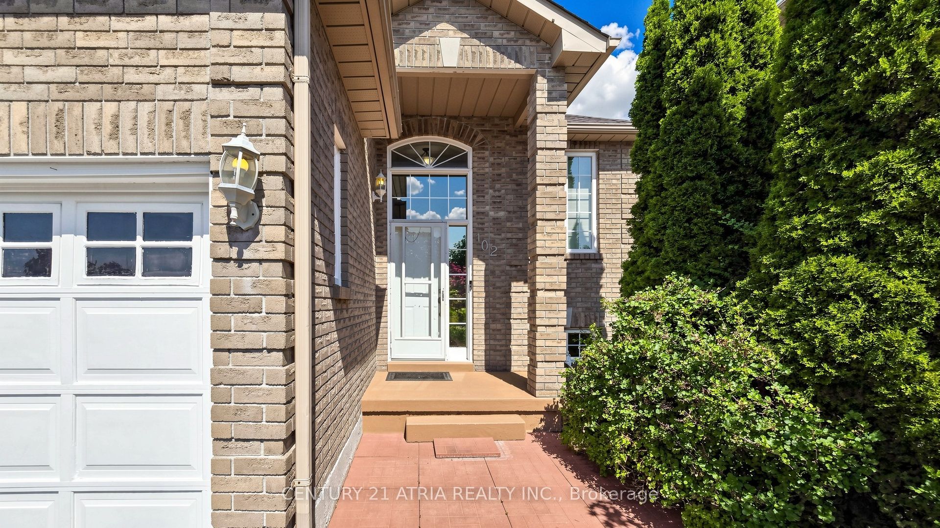 102 Huntington Crescent, Clarington, ON L1E 3C5 photo 4