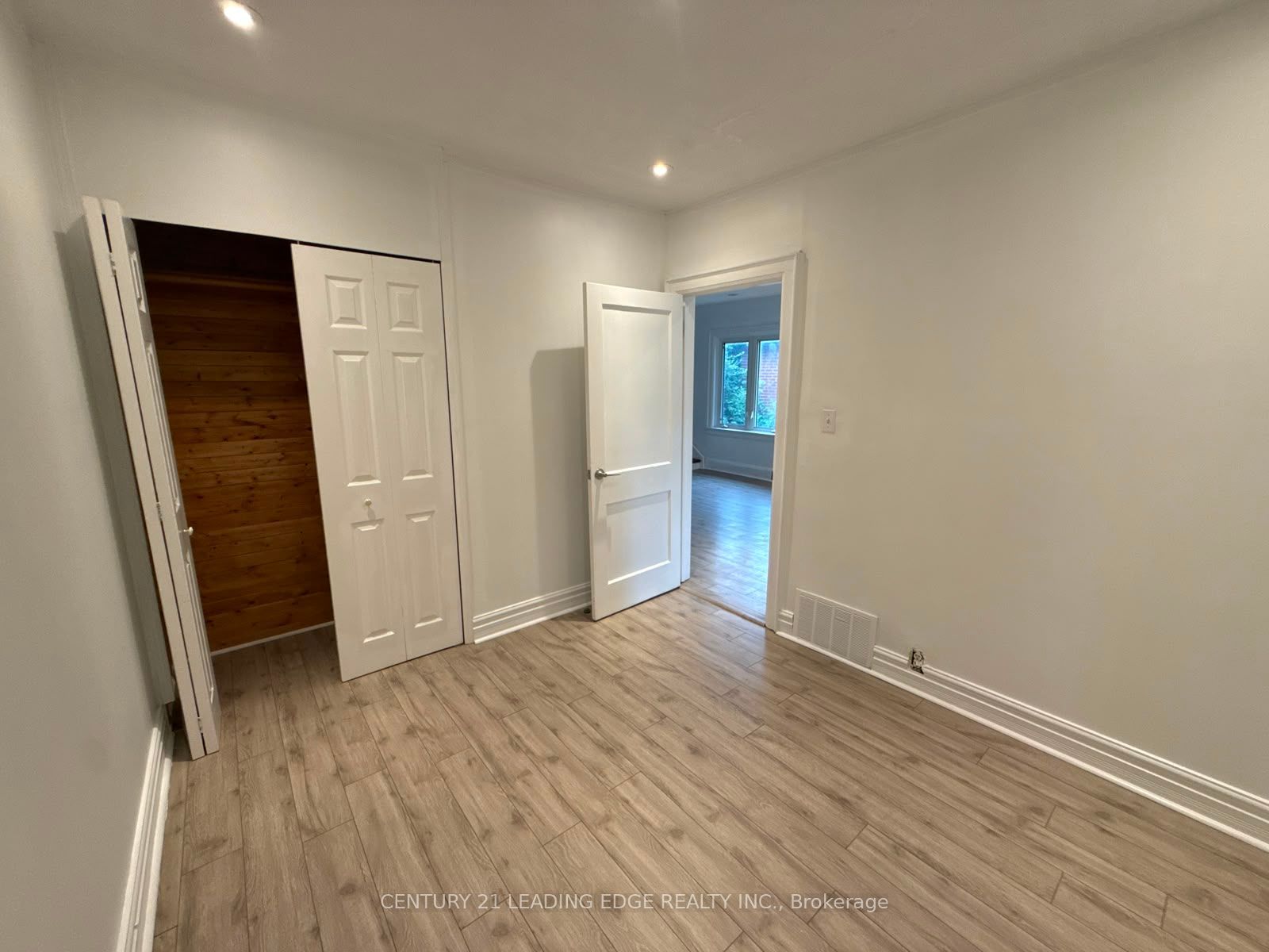 631 Christie Avenue, Oshawa, ON L1G 4L8 photo 4