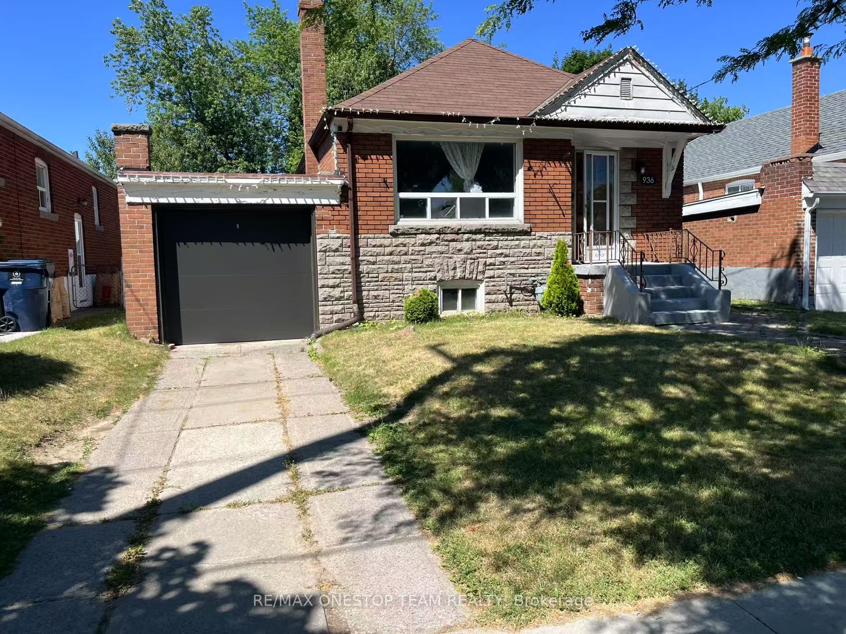 936 Pharmacy Avenue, Toronto, ON M1R 2G1 photo 2