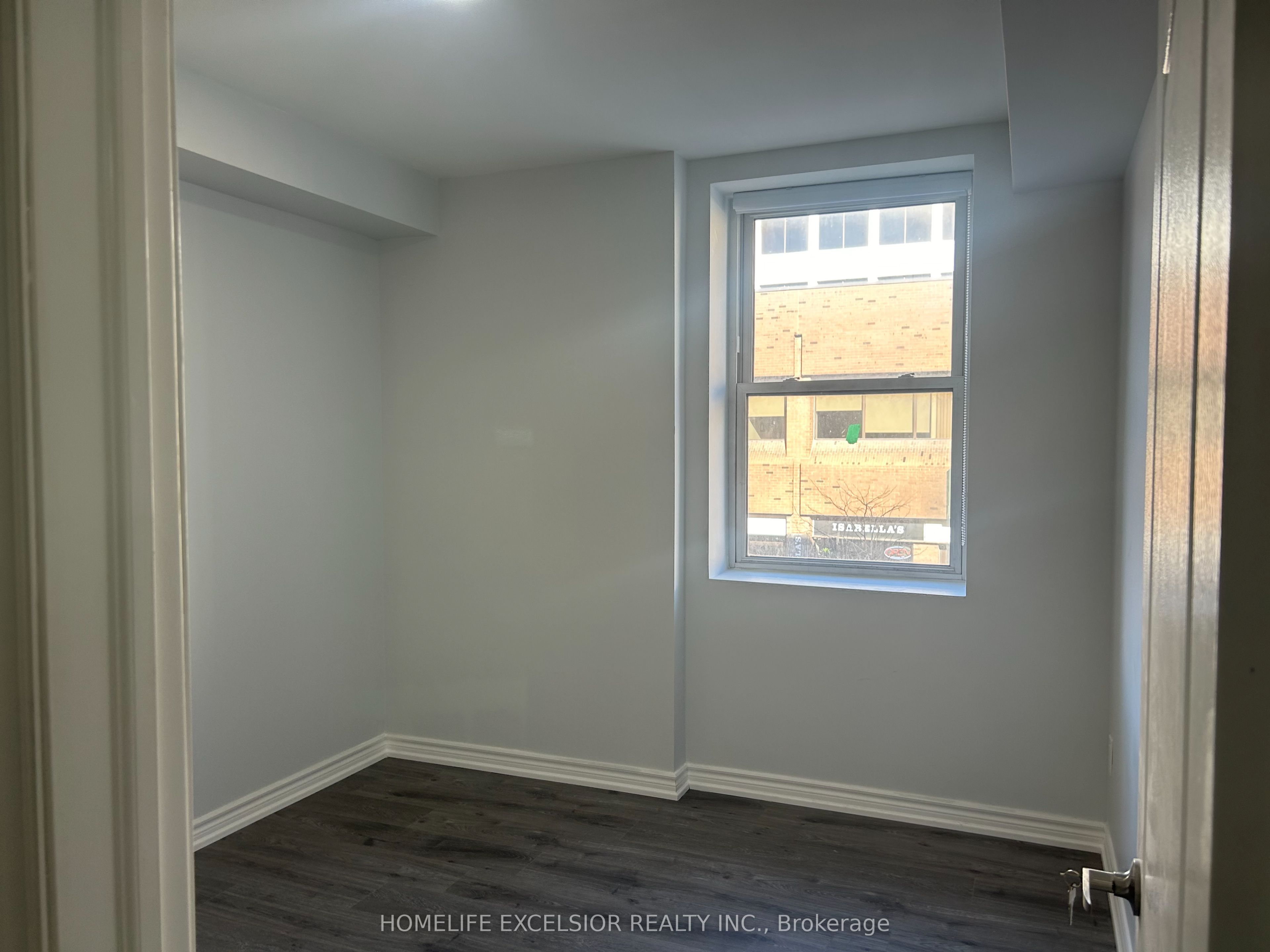 3 Simcoe Street S Unit 3, Oshawa, ON L1H 1A9 photo 3