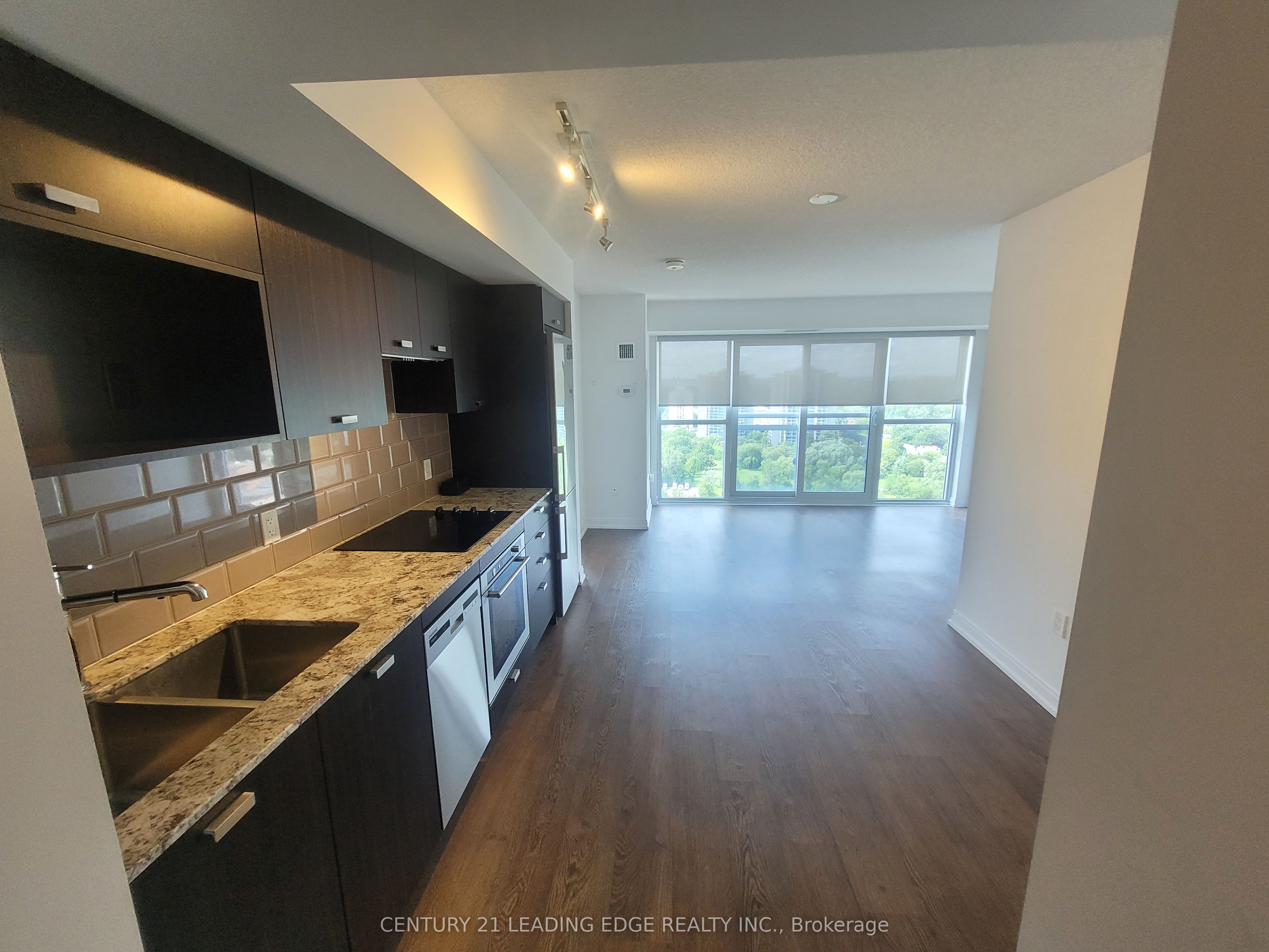 275 Village Green Square S 1921, Toronto, ON M1S 0L8 photo 2