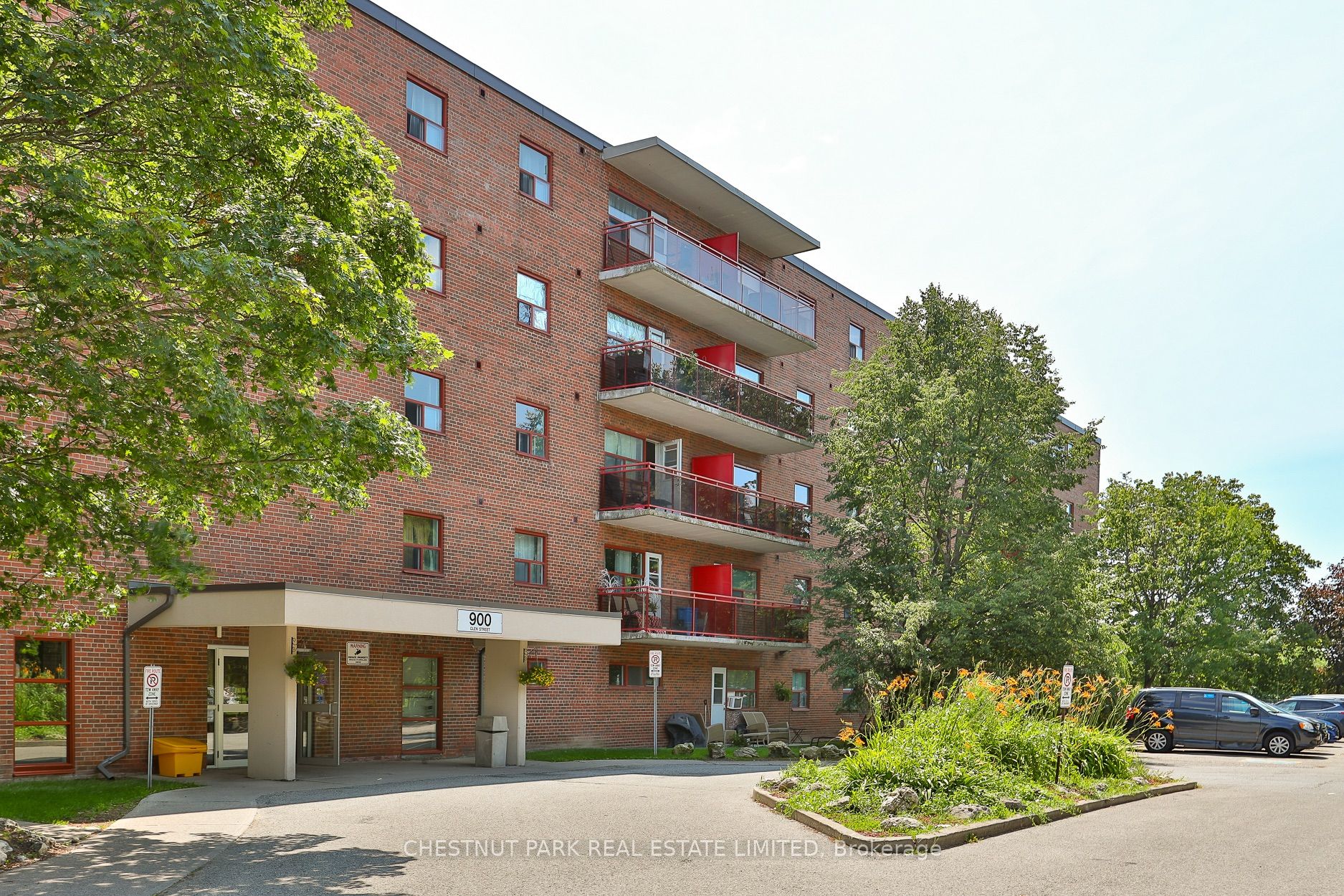 900 Glen Street 512, Oshawa, ON L1J 5Z4