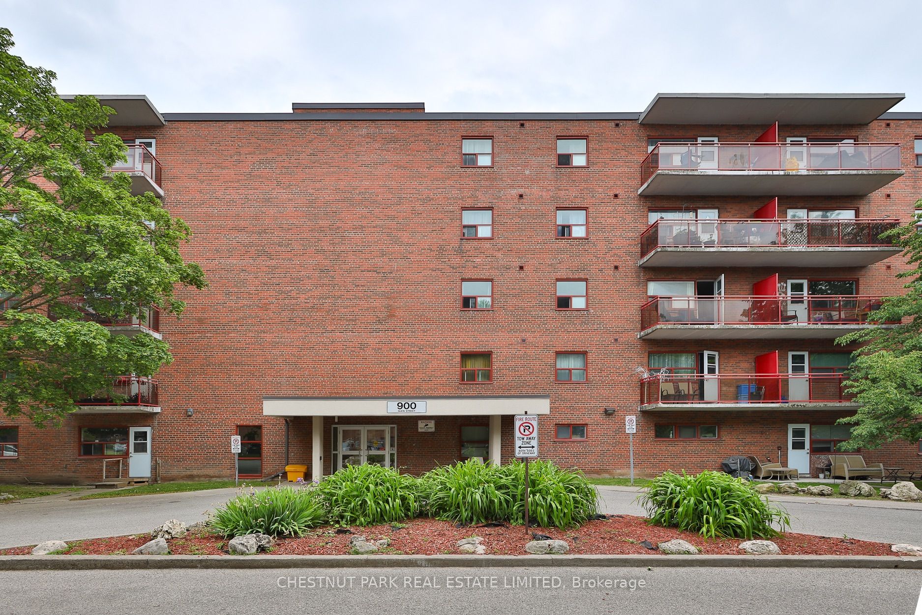 900 Glen Street 512, Oshawa, ON L1J 5Z4 photo 2