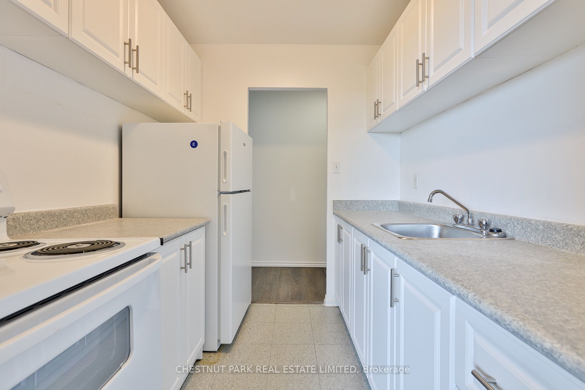 900 Glen Street 512, Oshawa, ON L1J 5Z4 photo 5