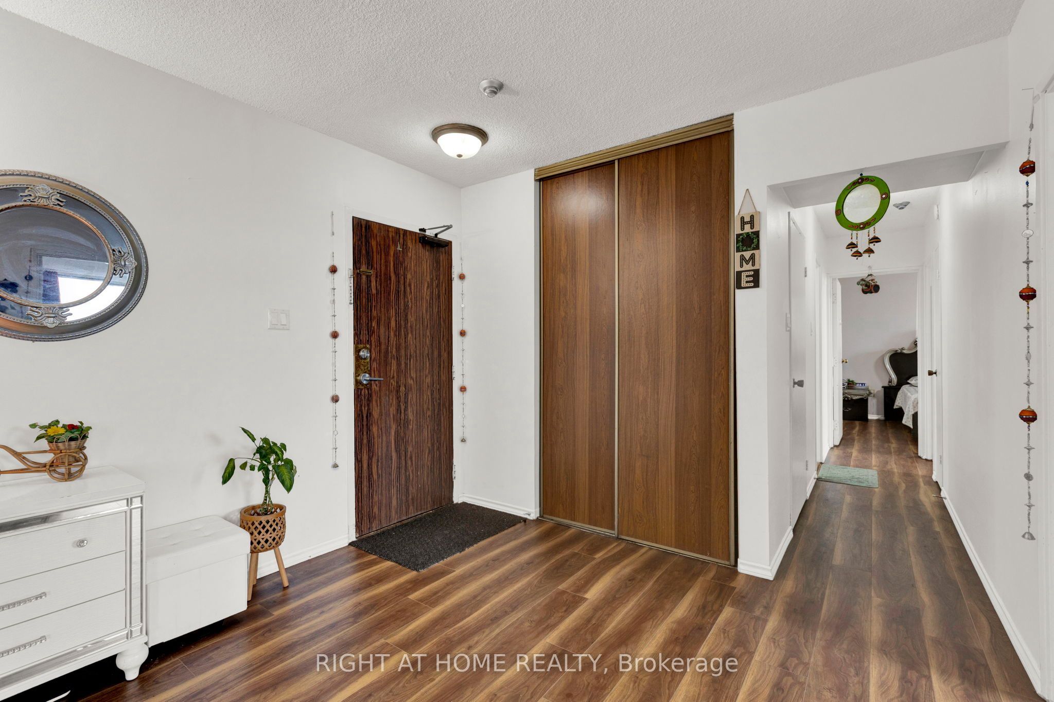 100 Prudential Drive 1608, Toronto, ON M1P 4V4 photo 4
