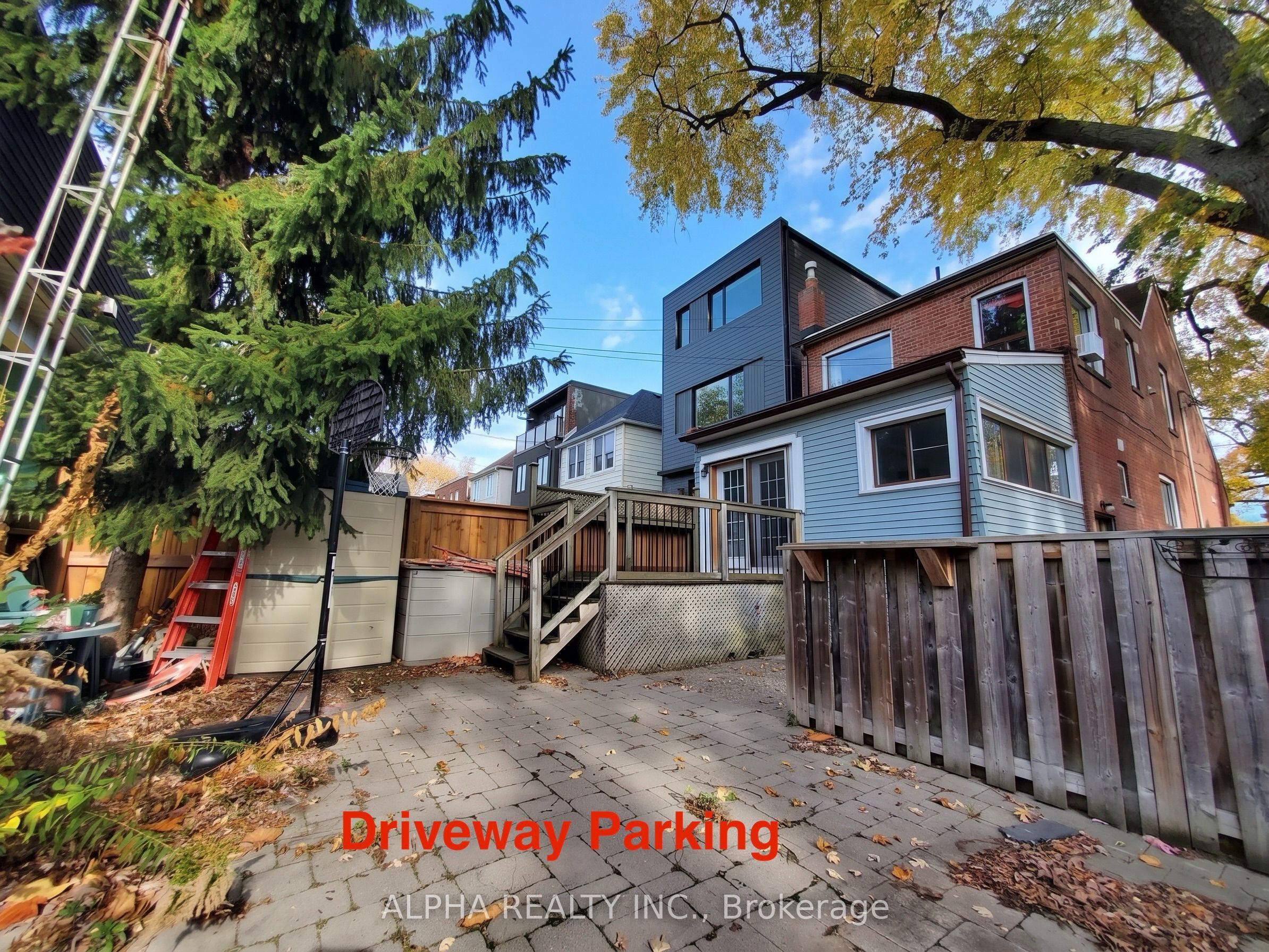 212 Monarch Park Avenue Main, Toronto, ON M4J 4S1