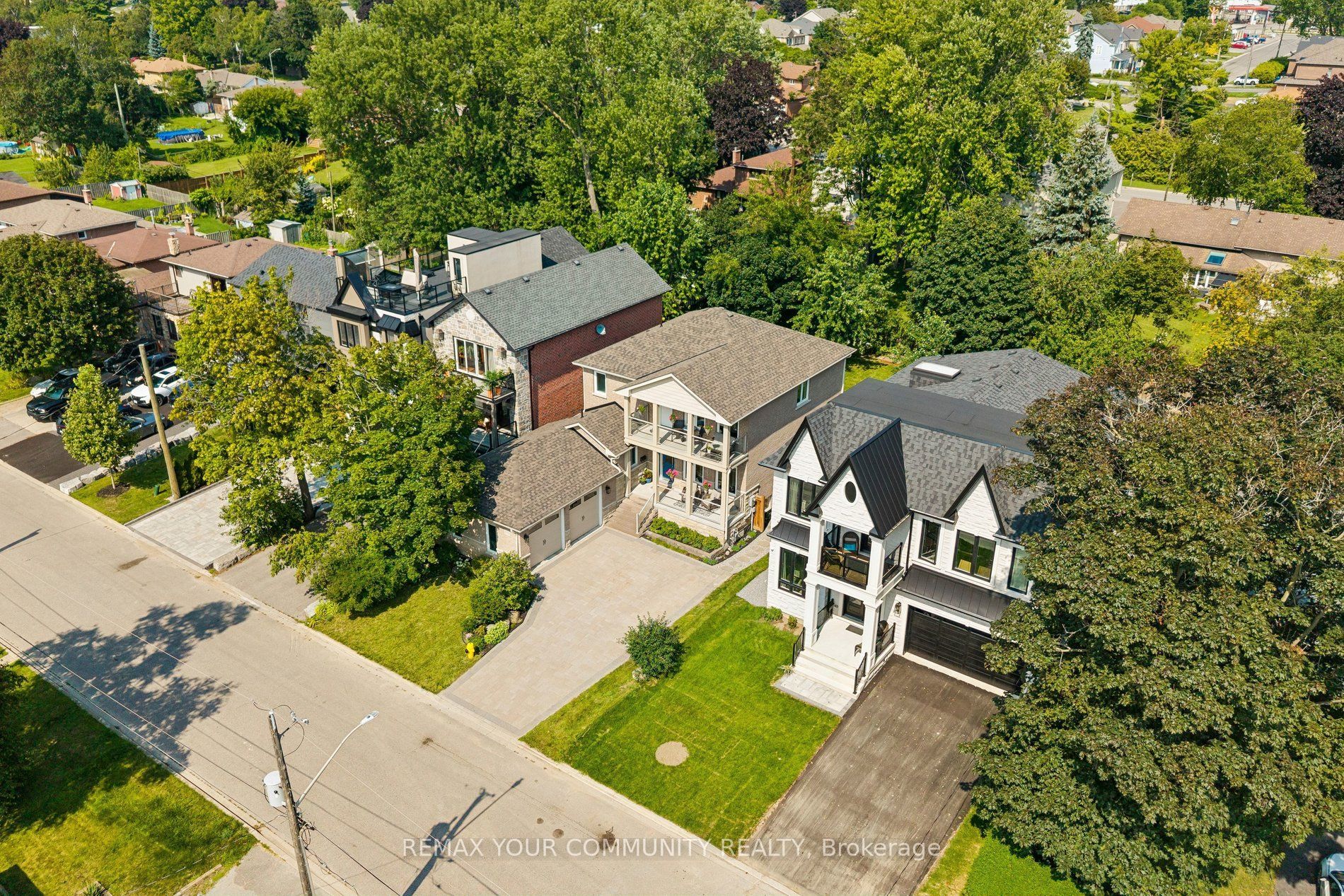 815 Fairview Avenue, Pickering, ON L1W 1M7 photo 3