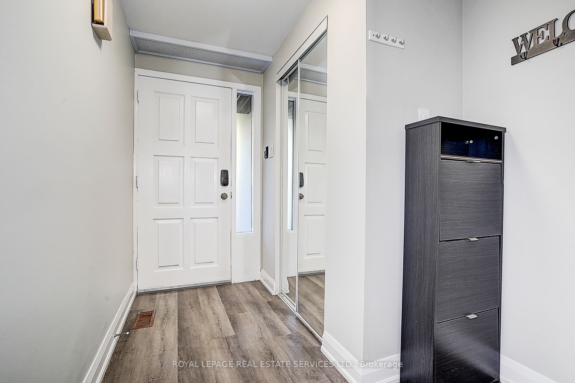 2020 Pharmacy Avenue 23, Toronto, ON M1T 1H8 photo 3