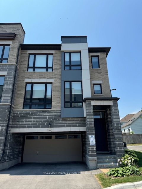 40 Steamboat Way, Whitby, ON L1N 0M6 photo 2