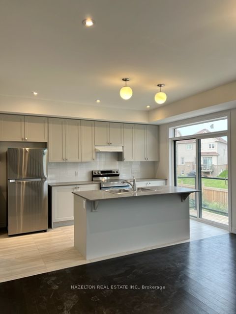 40 Steamboat Way, Whitby, ON L1N 0M6 photo 3