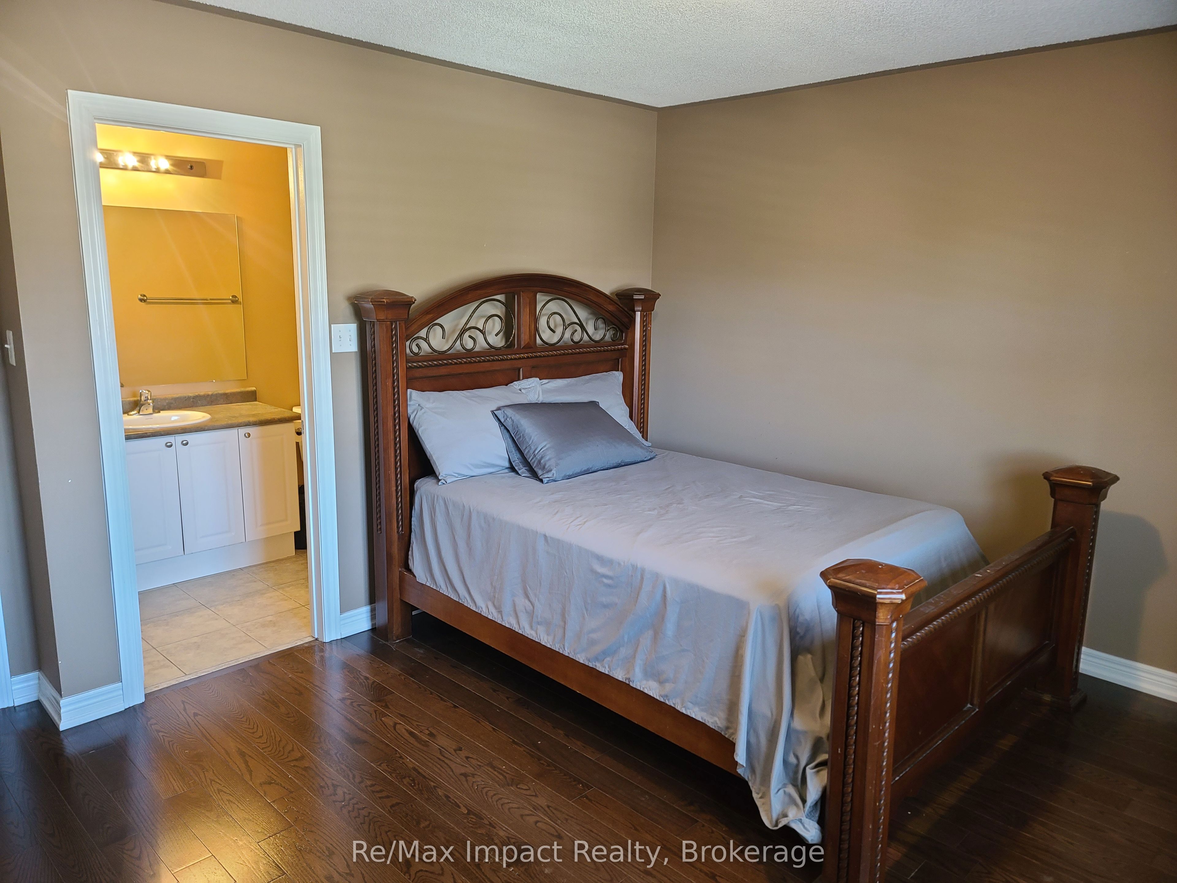 1688 Finkle Drive, Oshawa, ON L1K 0R5