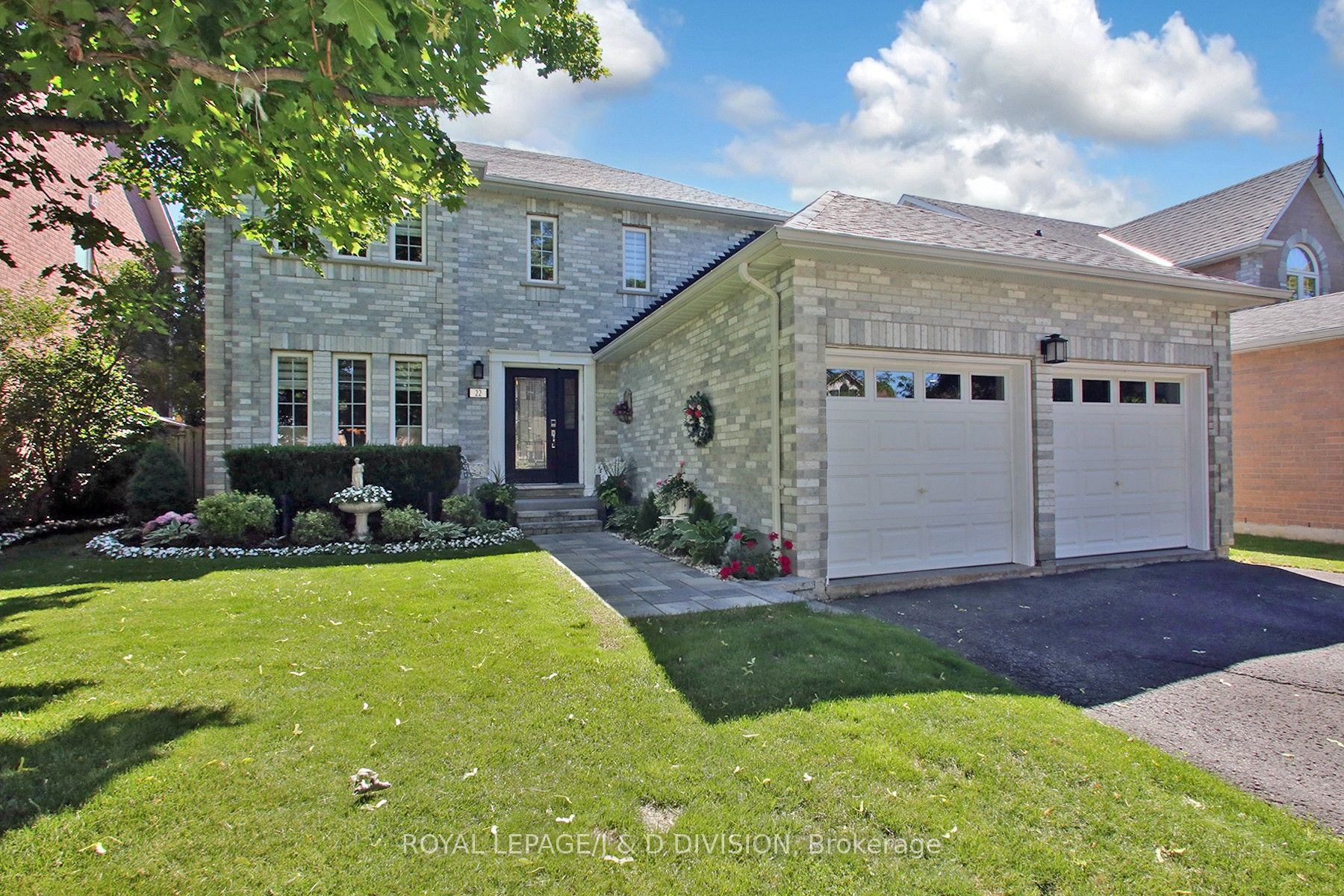 22 Lahaye Drive, Whitby, ON L1P 1L5 photo 3