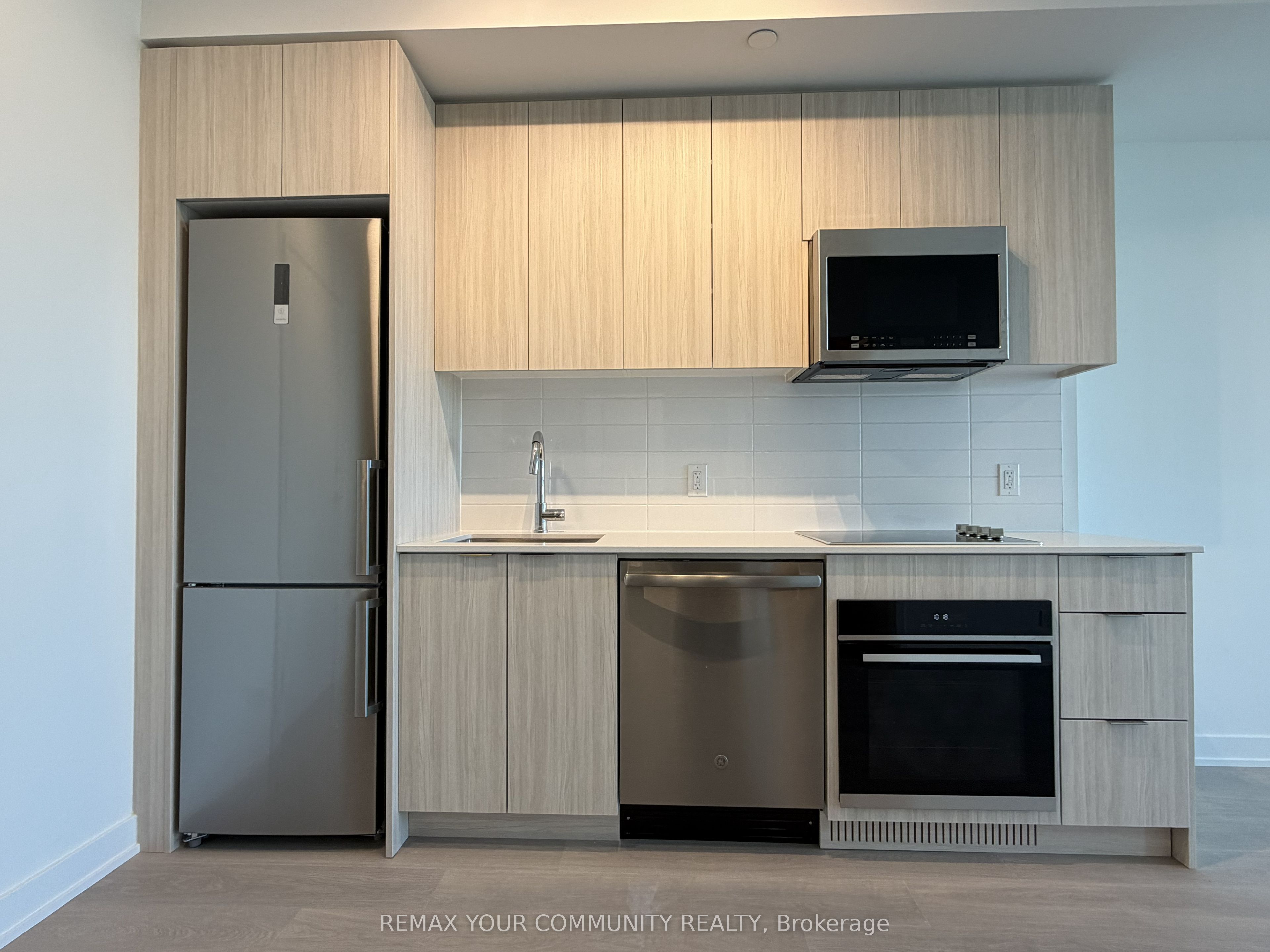 20 Deans Drive 717, Toronto, ON M1L 0J7 photo 4