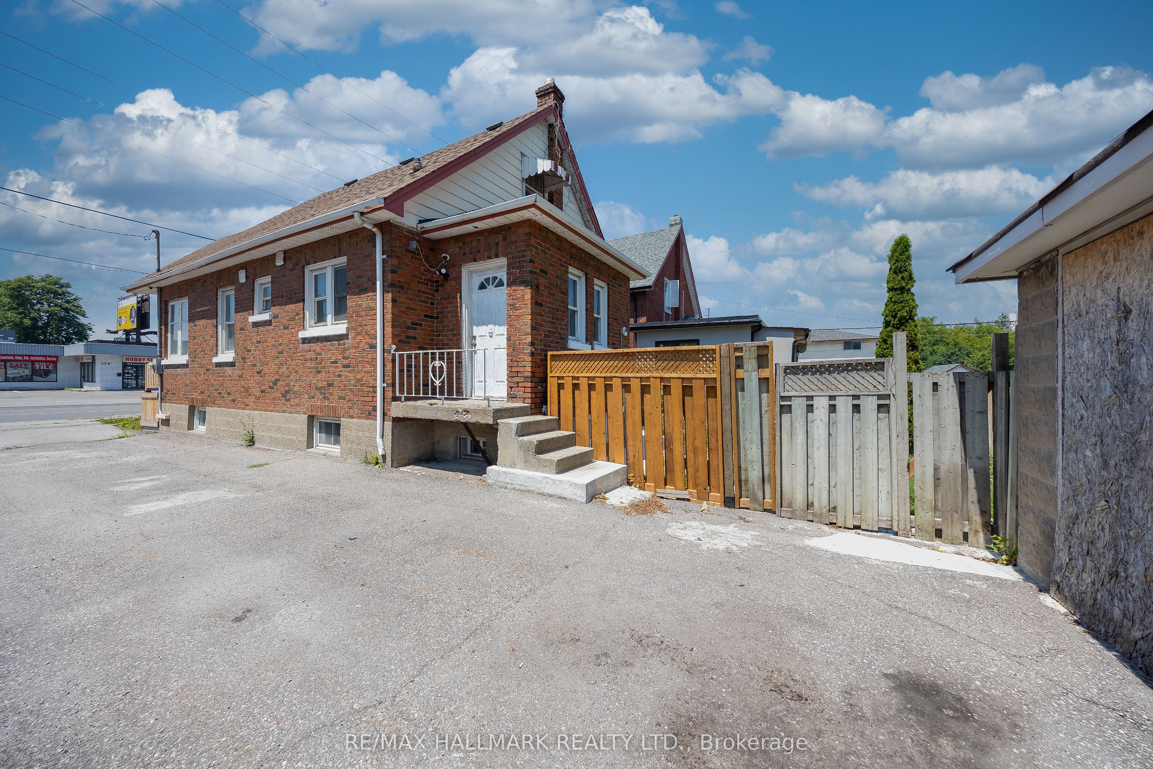 559 Ritson Road S, Oshawa, ON L1H 5K6 photo 3