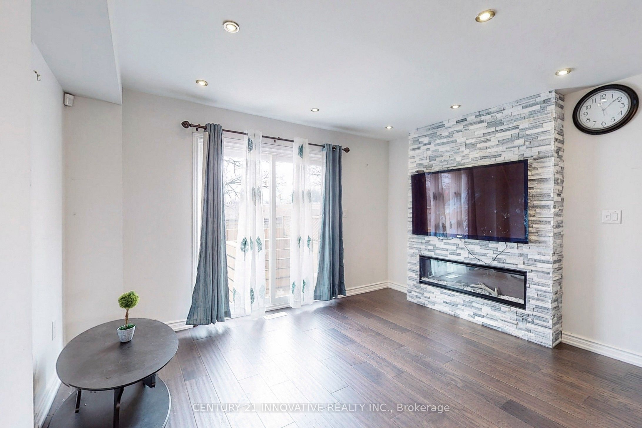 1635 Pickering Parkway 18, Pickering, ON L1V 6W8 photo 4