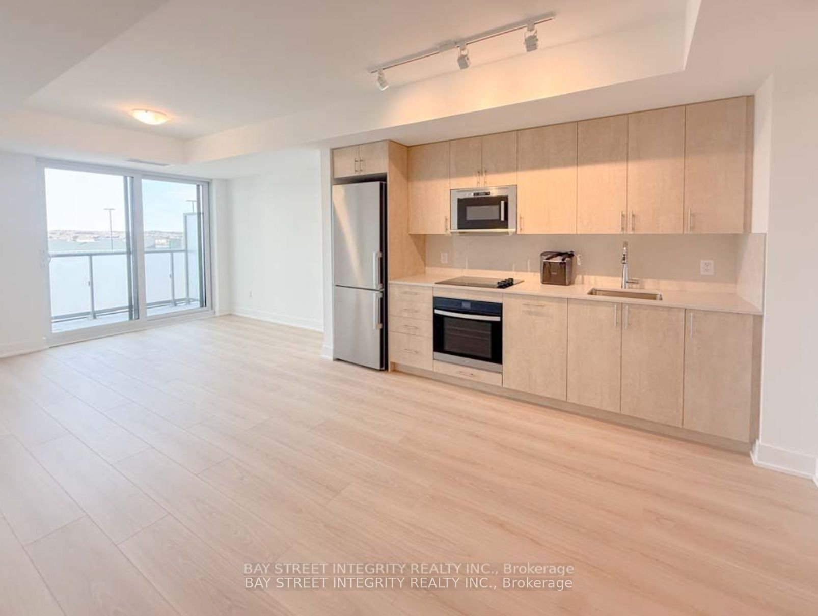 2545 Simcoe Street N 420, Oshawa, ON L1L 0W3 photo 2