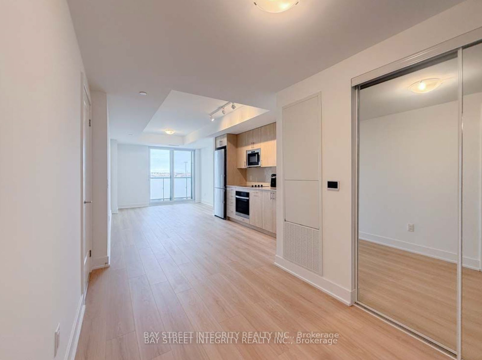 2545 Simcoe Street N 420, Oshawa, ON L1L 0W3 photo 3